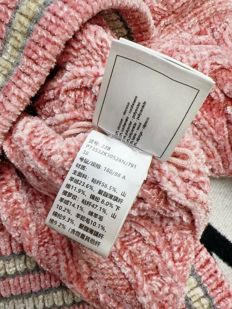 Chanel Chanel Pink Knitted Sweater with Letter Embroidery Size M / US 6-8 / IT 42-44 - 5 Thumbnail