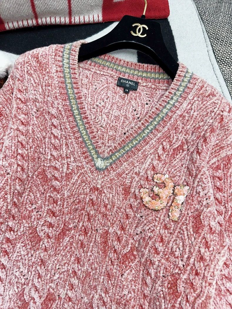 Chanel Chanel Pink Knitted Sweater with Letter Embroidery Size M / US 6-8 / IT 42-44 - 6 Thumbnail