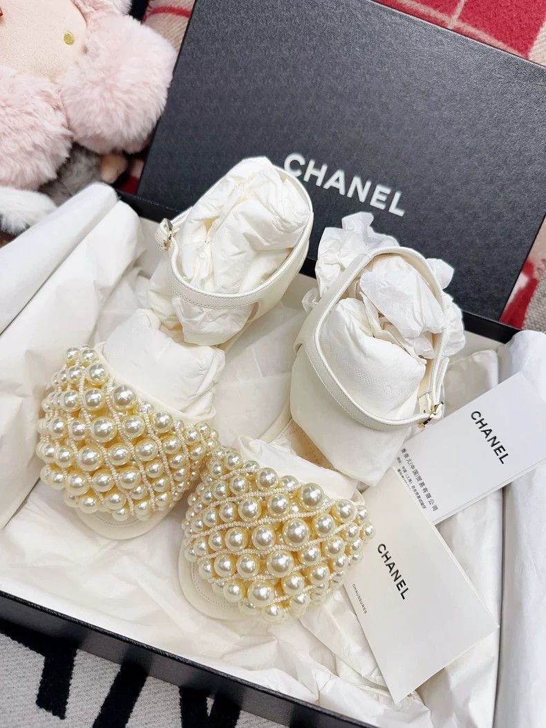 Chanel Chanel Pearl Woven Double C Logo Sandals Size US 7 / IT 37 - 7 Thumbnail