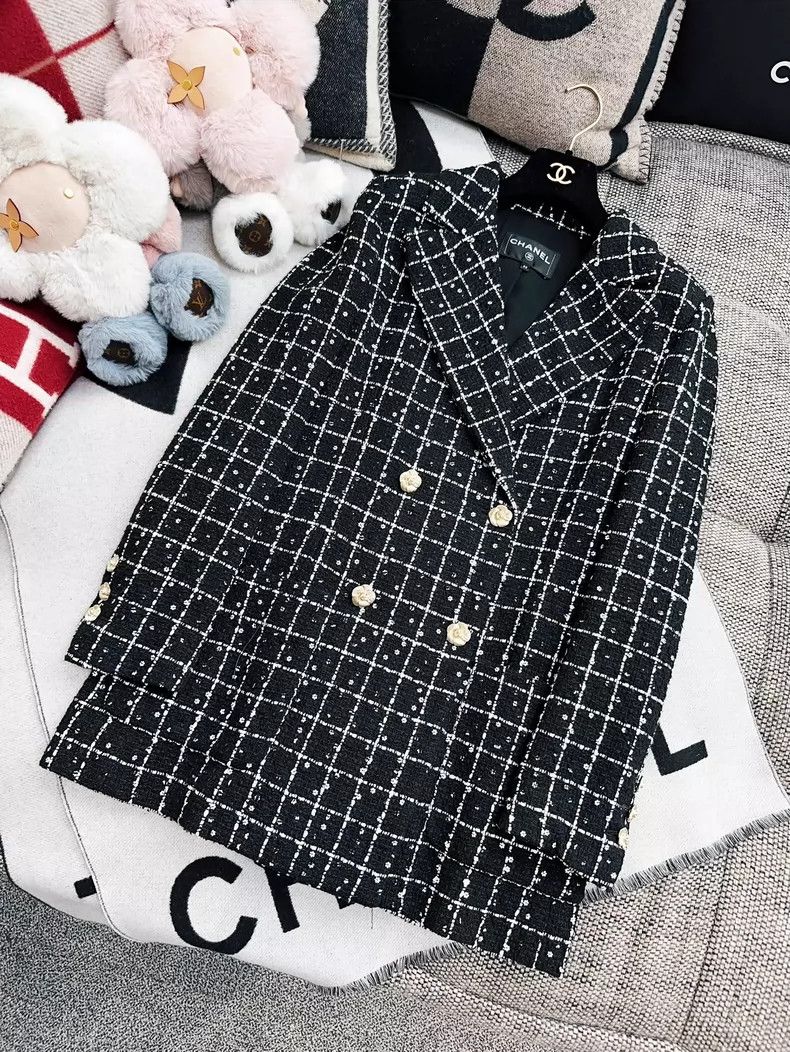 Chanel Chanel Black and White Plaid Double-Breasted Jacket Size M / US 6-8 / IT 42-44 - 8 Thumbnail