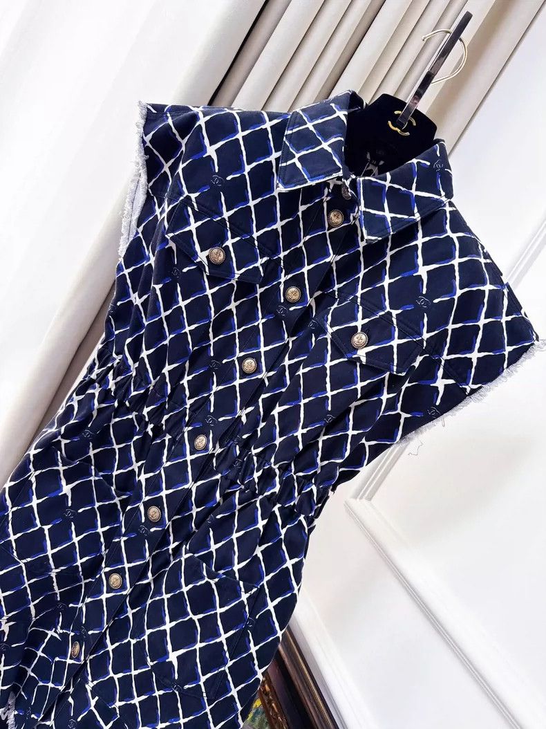Chanel Chanel Blue and White Denim Dress Size M / US 6-8 / IT 42-44 - 2 Thumbnail
