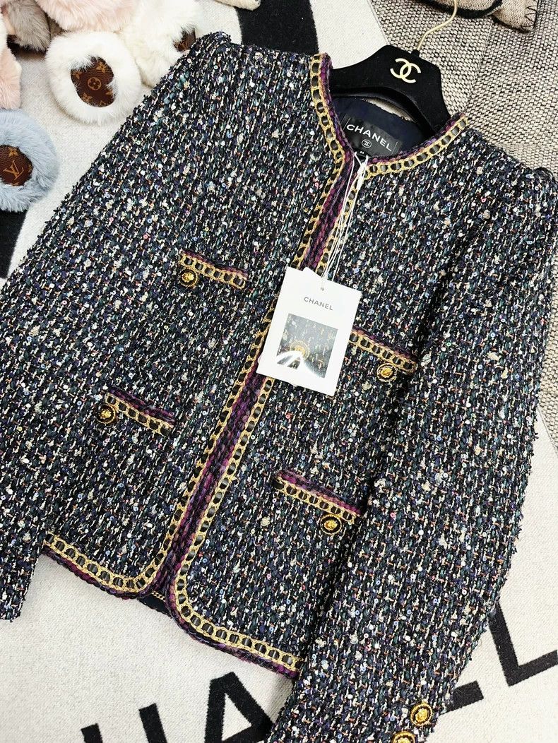 Chanel Chanel 21A Castle Series Black Jacket Size S / US 4 / IT 40 - 2 Thumbnail