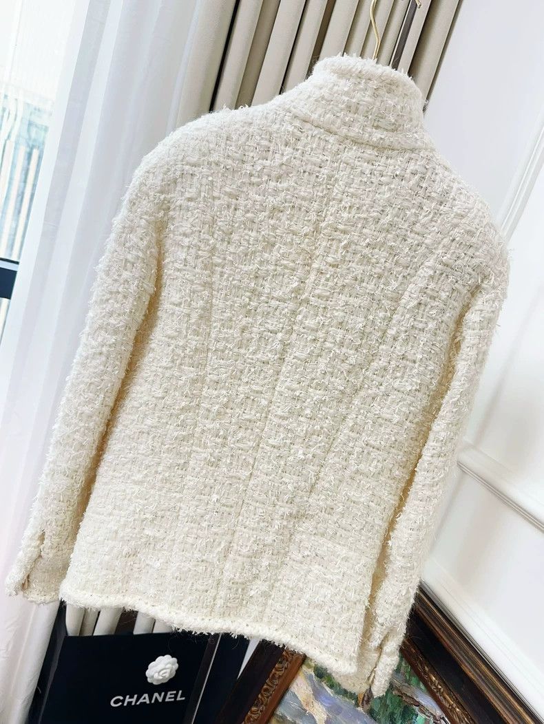 Chanel Chanel Beige Long Sleeve Collar Jacket Size M / US 6-8 / IT 42-44 - 2 Thumbnail