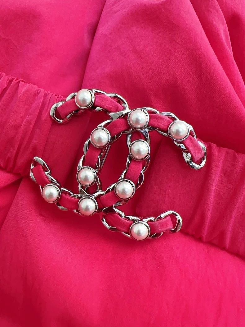 Chanel Chanel Red Long Down Jacket with Belt Size S / US 4 / IT 40 - 4 Thumbnail