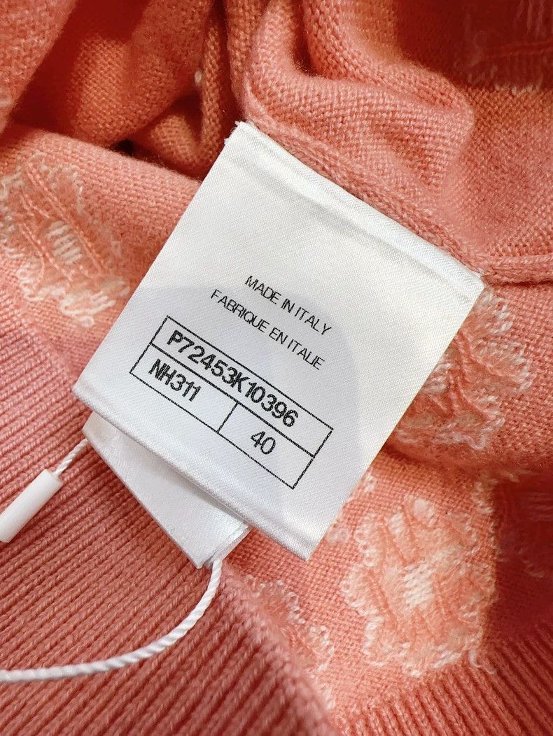 Chanel Chanel Pink Daisy Pattern Cashmere Sweater Size L / US 10 / IT 46 - 6 Thumbnail