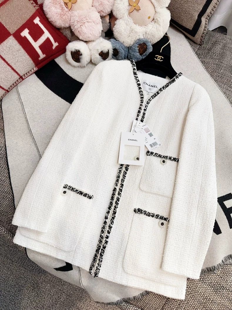 Chanel Chanel White Black Trim Long Coat Size XS / US 0-2 / IT 36-38 - 9 Thumbnail