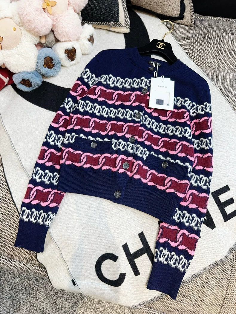 Chanel Chanel Striped Logo Cashmere Cardigan Navy Blue Size S / US 4 / IT 40 - 7 Thumbnail