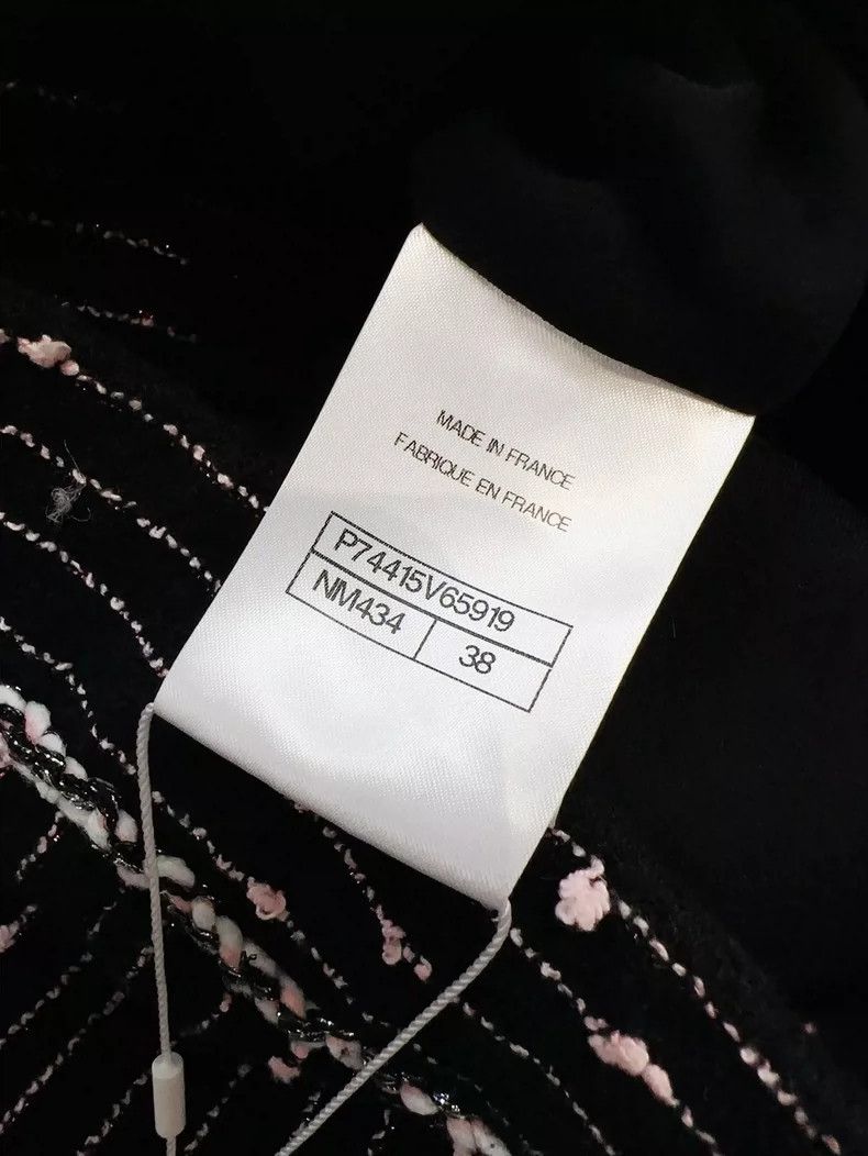 Chanel Chanel Black and Pink Long Coat Size M / US 6-8 / IT 42-44 - 7 Thumbnail