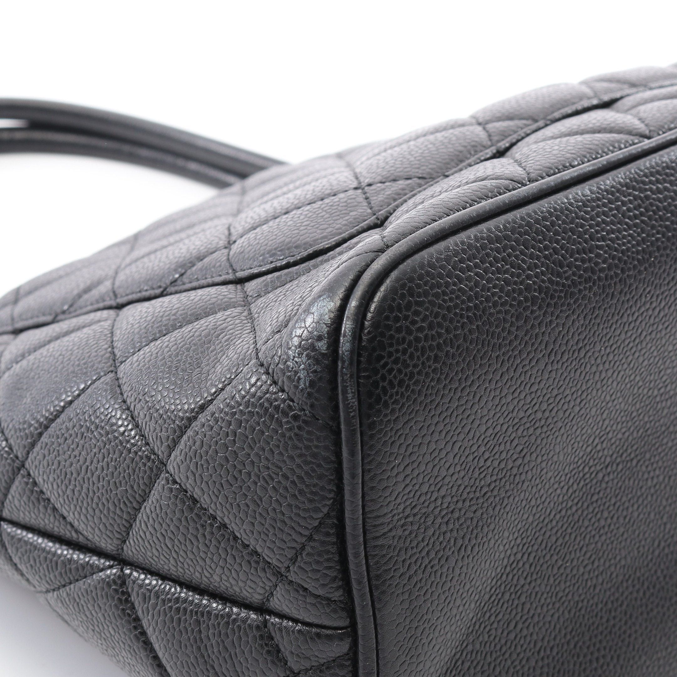 Chanel Chanel Reissue Tote Handbag Bag Caviar Skin Black Gold Hardware Size ONE SIZE - 6 Thumbnail
