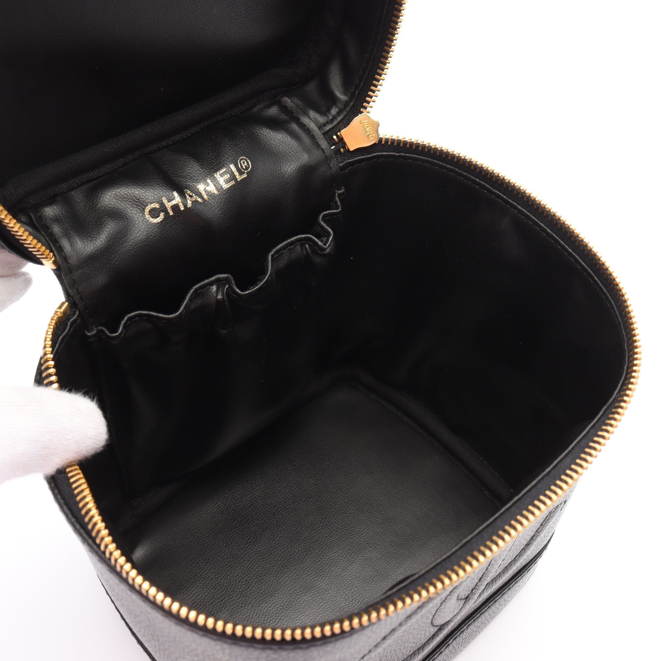 Chanel Chanel Coco Mark Handbag Vanity Bag Caviar Skin Black Gold Hardware Size ONE SIZE - 3 Thumbnail