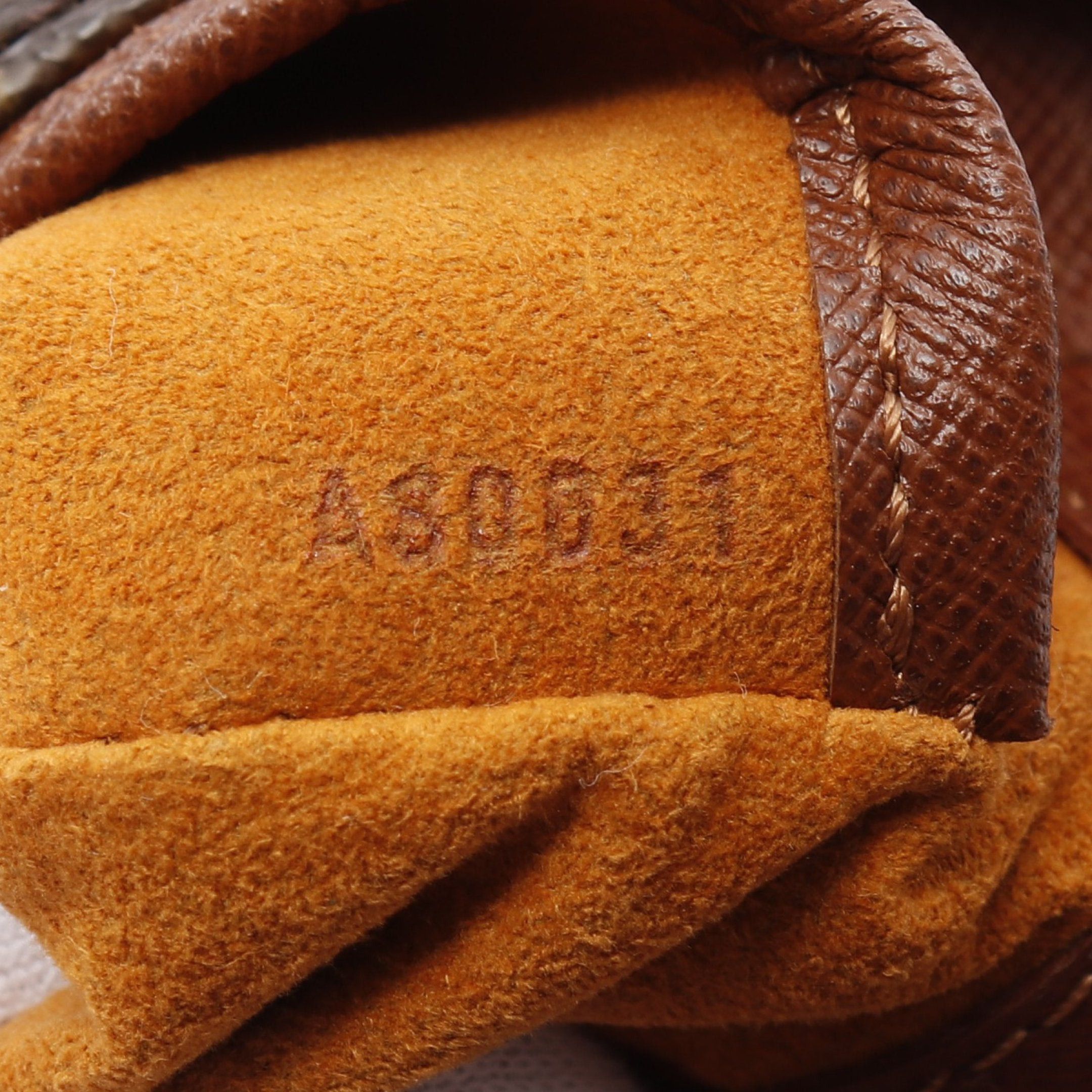 Louis Vuitton Louis Vuitton Musette Salsa Short Strap Monogram Shoulder Bag Leather Brown Size ONE SIZE - 5 Thumbnail
