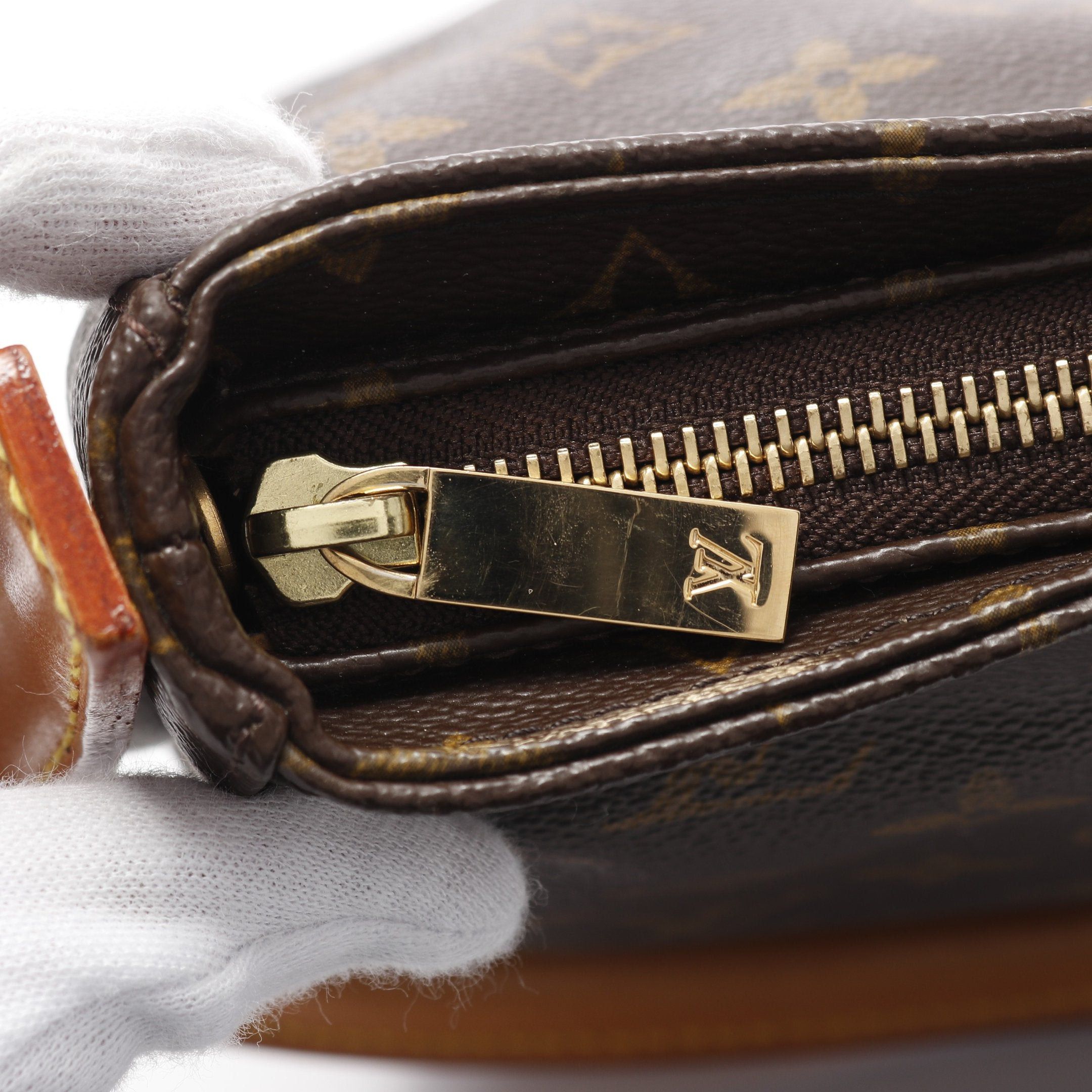 Louis Vuitton Louis Vuitton Looping Mm Monogram Shoulder Bag Leather Brown Size ONE SIZE - 6 Thumbnail