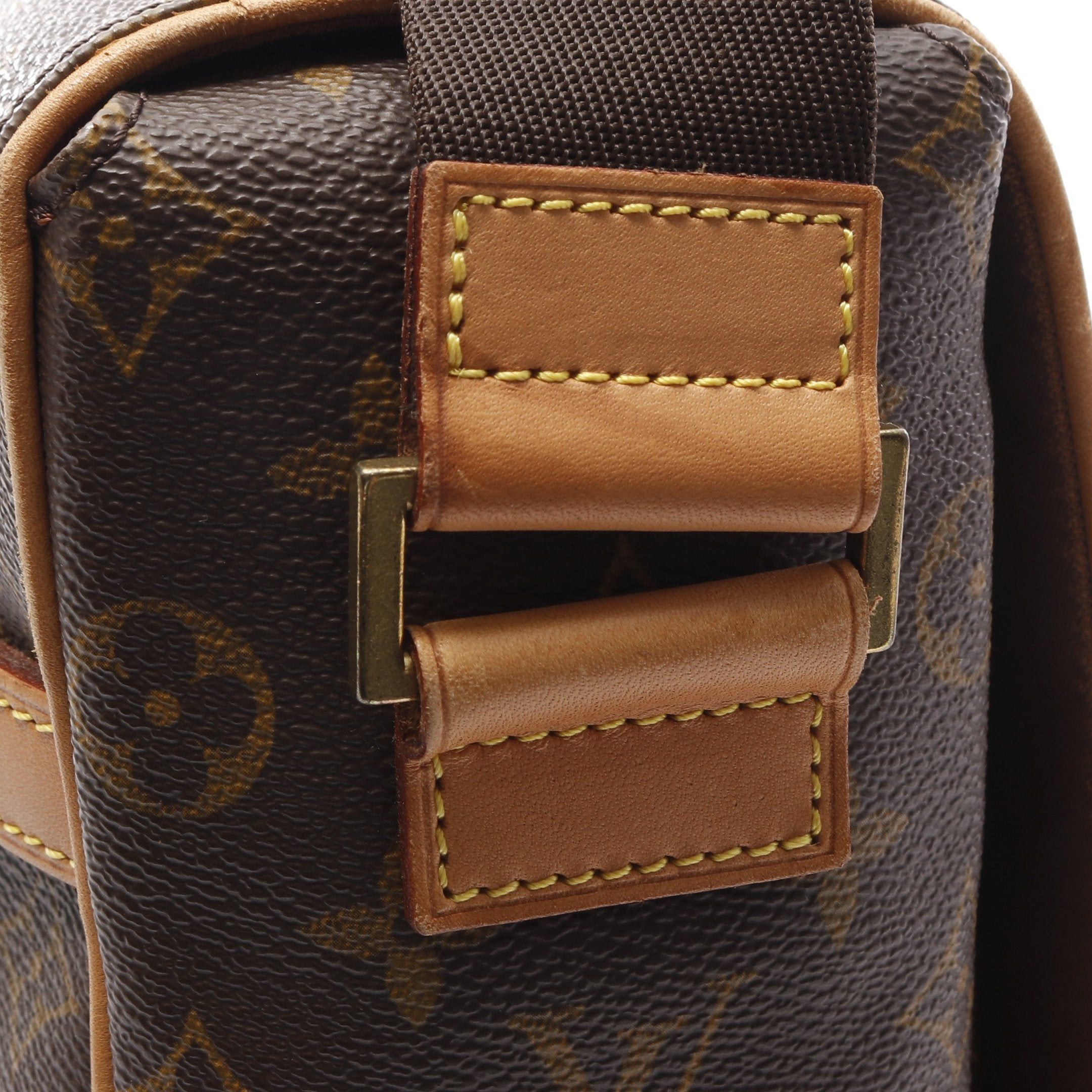Louis Vuitton Louis Vuitton Aves Monogram Shoulder Bag Leather Brown Size ONE SIZE - 9 Thumbnail