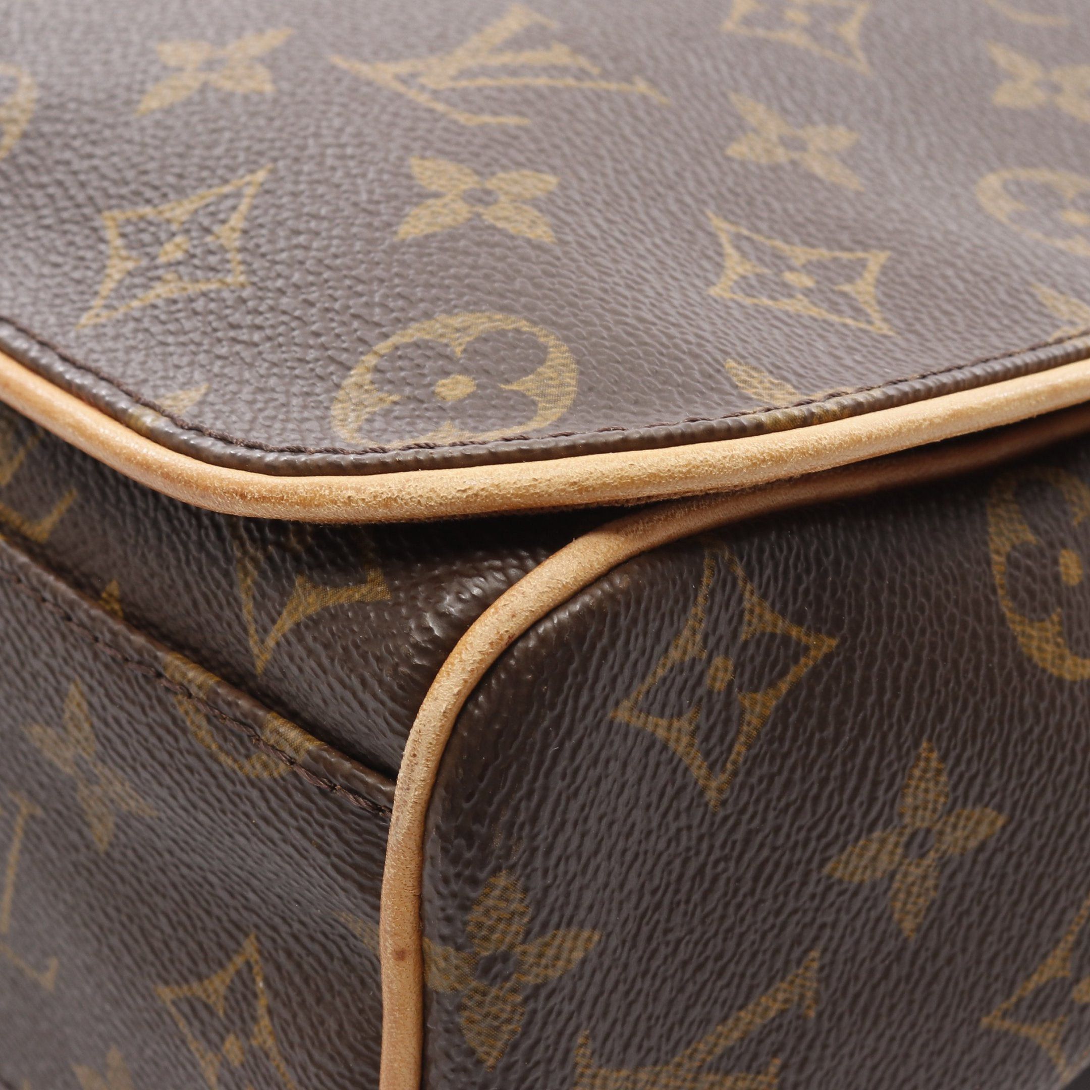 Louis Vuitton Louis Vuitton Aves Monogram Shoulder Bag Leather Brown Size ONE SIZE - 10 Thumbnail