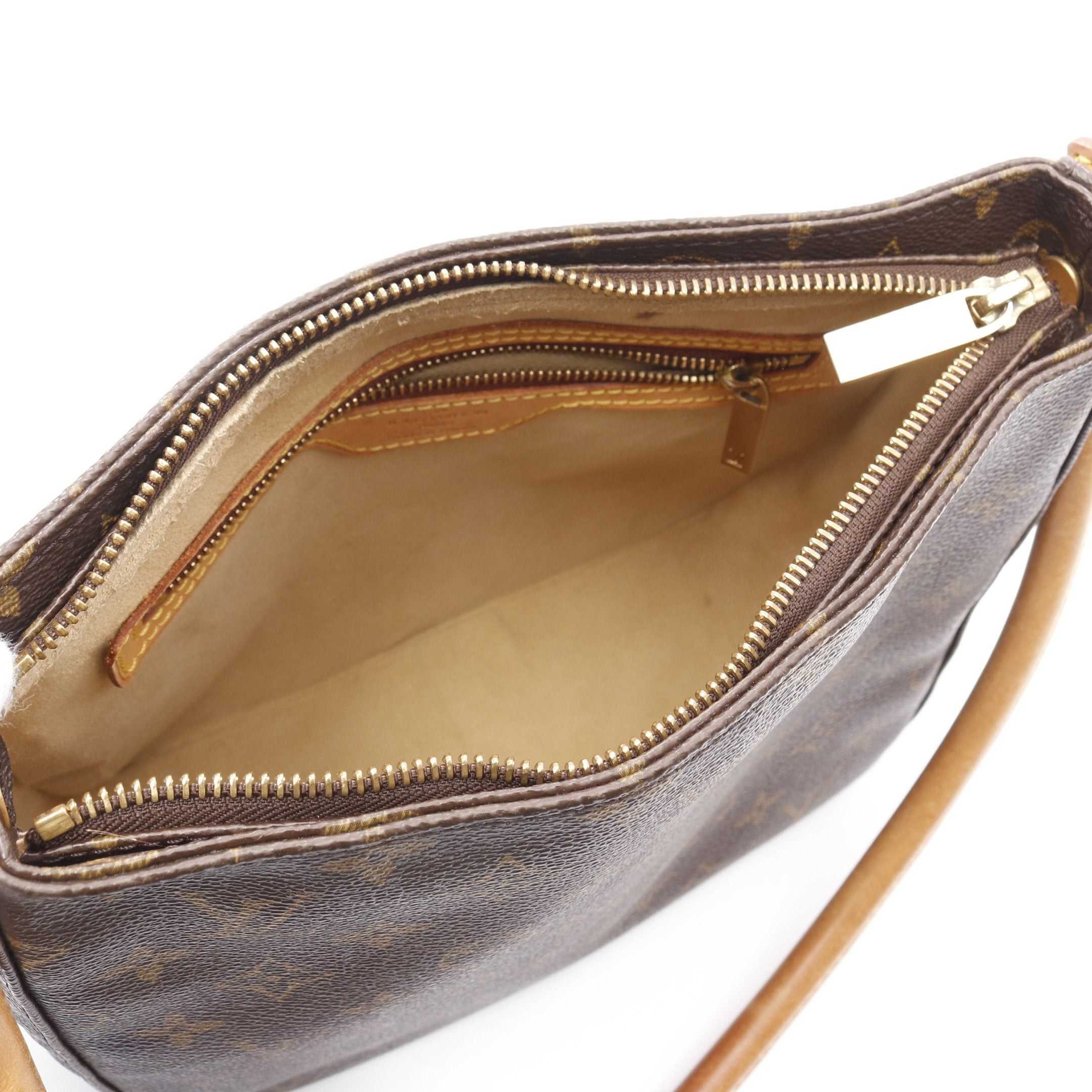 Louis Vuitton Louis Vuitton Looping Mm Monogram Shoulder Bag Leather Brown Size ONE SIZE - 3 Thumbnail