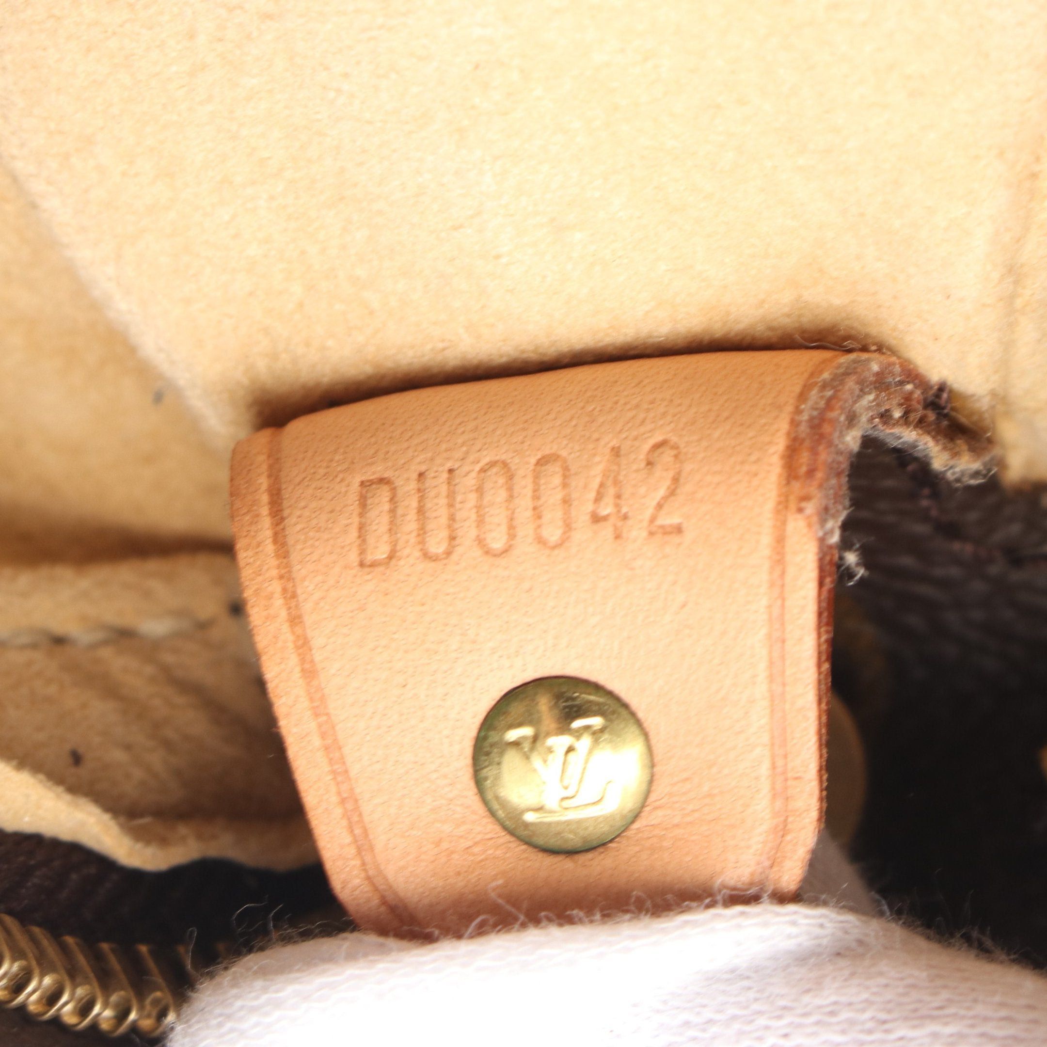 Louis Vuitton Louis Vuitton Looping Gm Monogram Shoulder Bag Leather Brown Size ONE SIZE - 5 Thumbnail