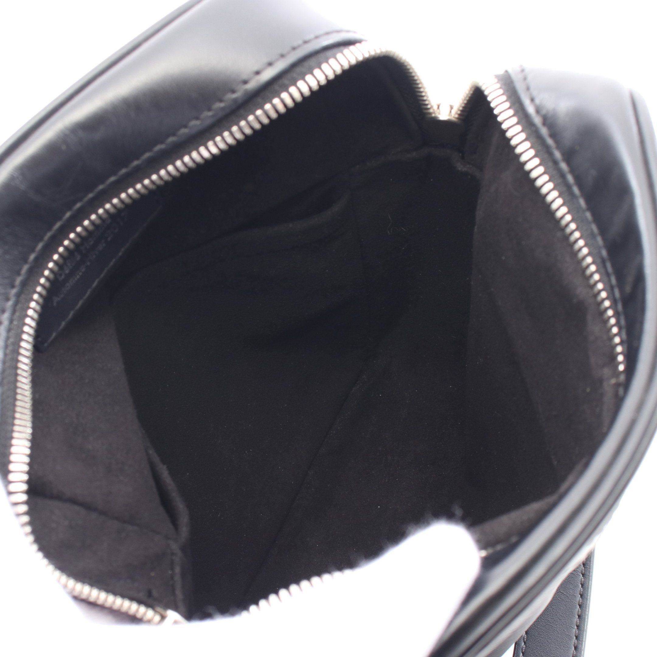 Louis Vuitton Louis Vuitton Louis Vuitton * Supreme Danube Pm Epi Noir Shoulder Bag Leather Black Size ONE SIZE - 3 Thumbnail