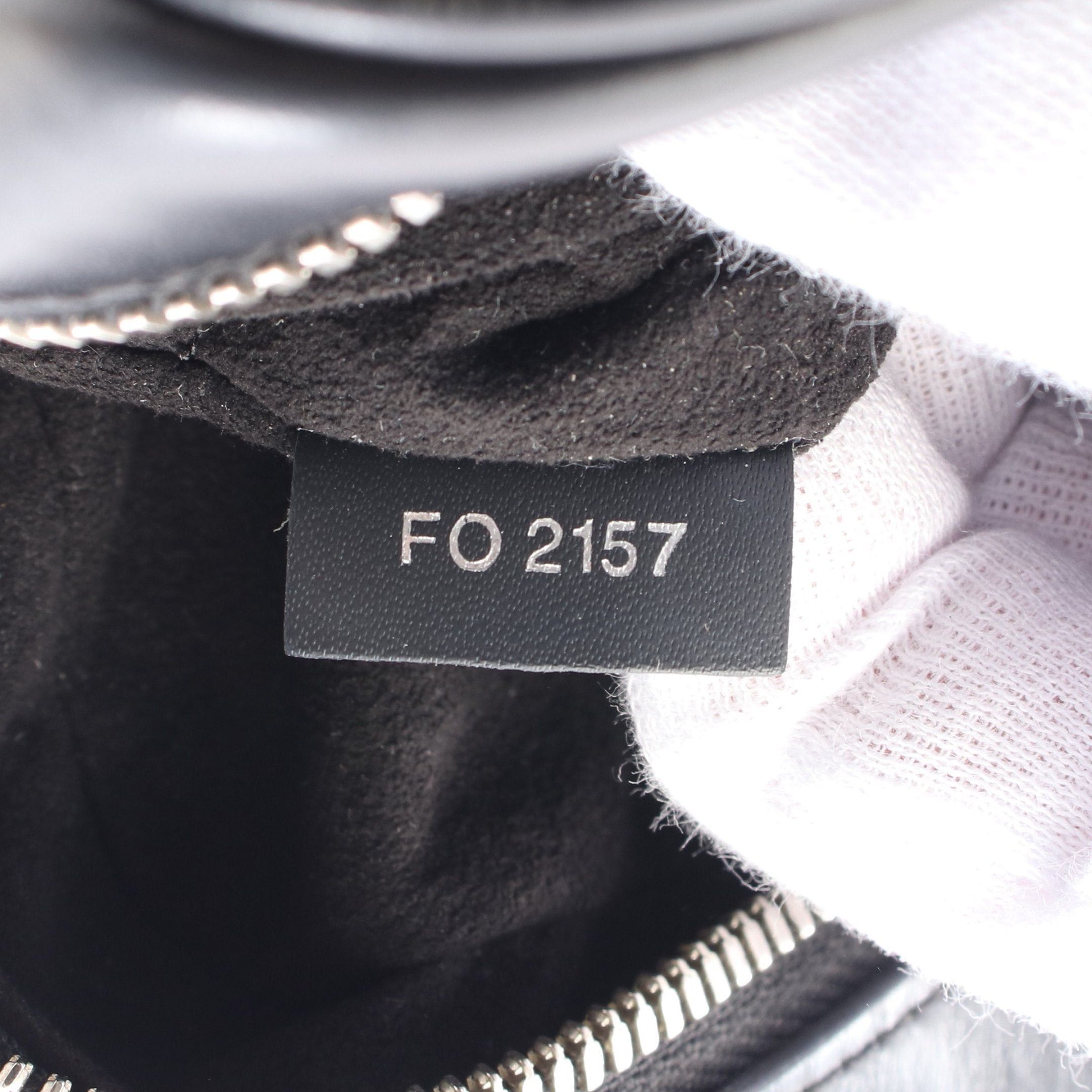 Louis Vuitton Louis Vuitton Louis Vuitton * Supreme Danube Pm Epi Noir Shoulder Bag Leather Black Size ONE SIZE - 5 Thumbnail