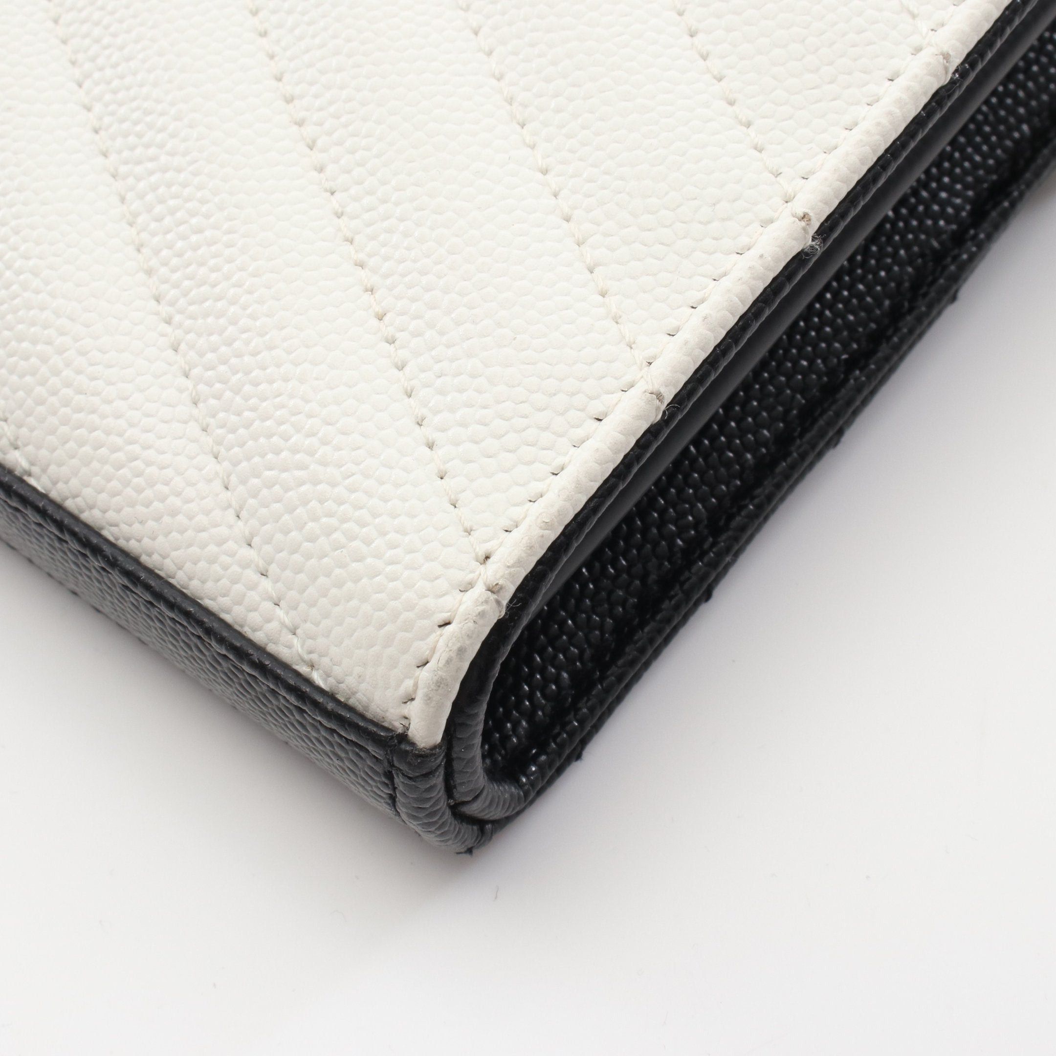 Yves Saint Laurent Yves Saint Laurent Cassandra Classic Chain Wallet Leather Off White Black Size ONE SIZE - 6 Thumbnail