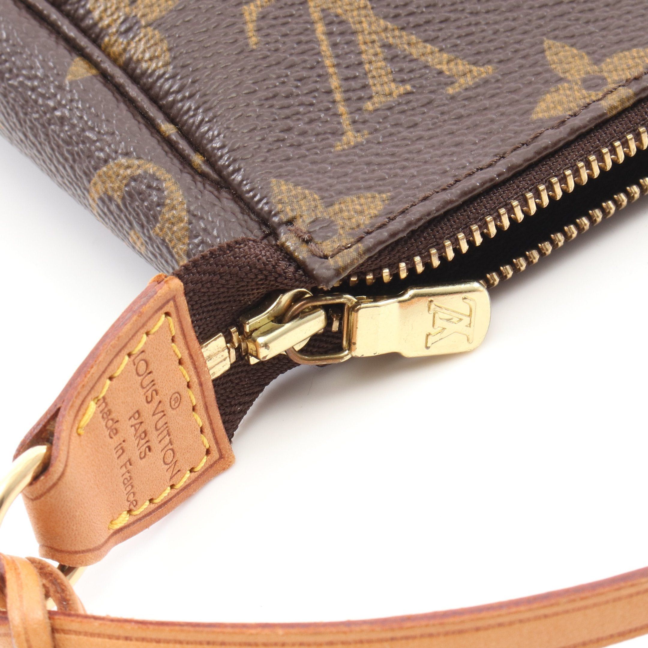 Louis Vuitton Louis Vuitton Pochette Accessoires Monogram Handbag Leather Brown Size ONE SIZE - 5 Thumbnail