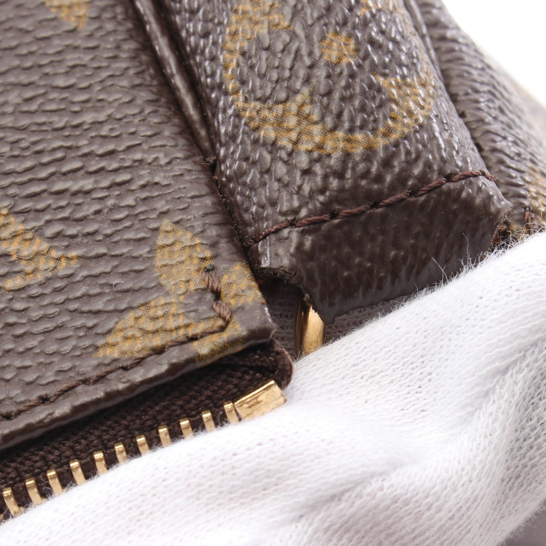 Louis Vuitton Louis Vuitton Pochette Accessoires Monogram Handbag Leather Brown Size ONE SIZE - 7 Thumbnail