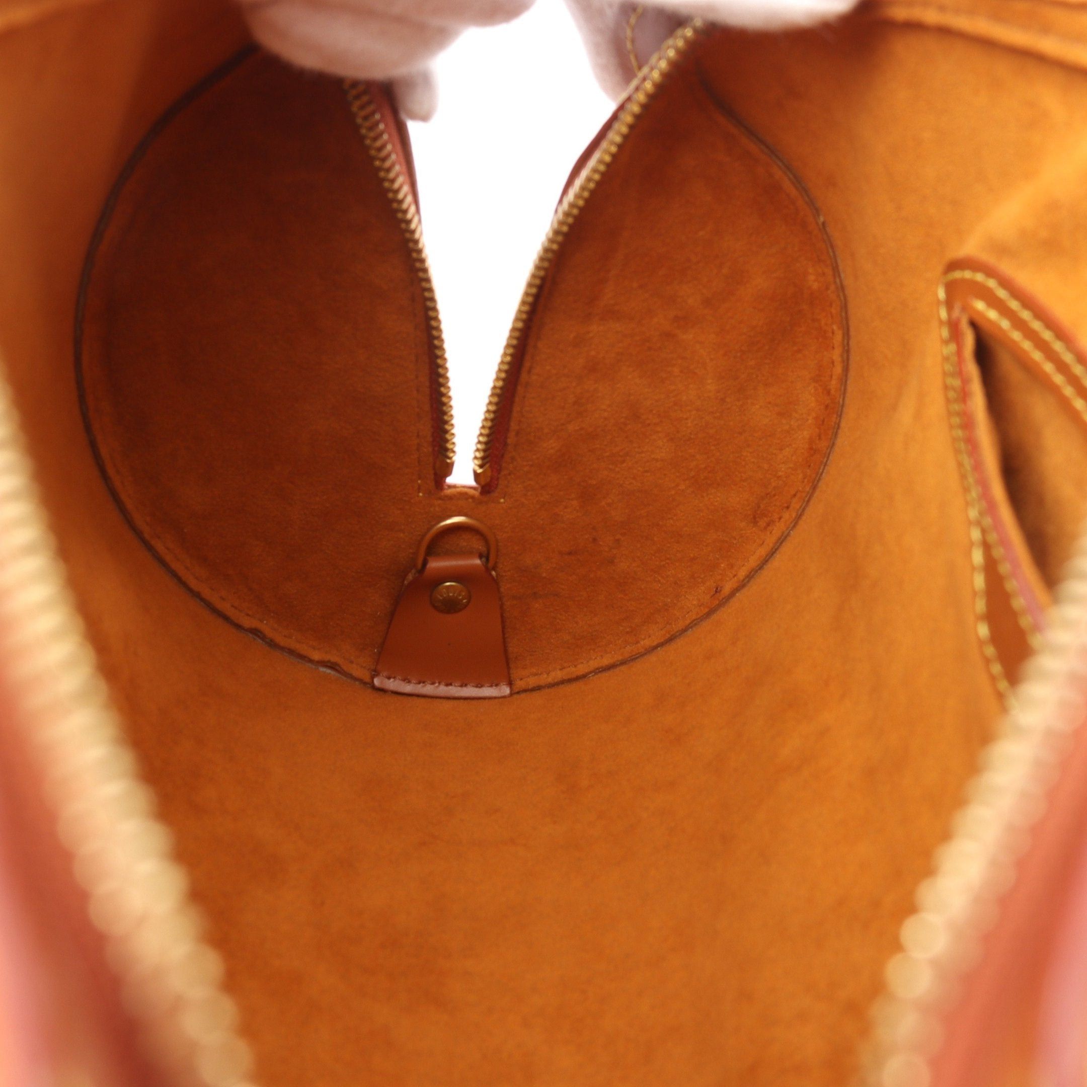 Louis Vuitton Louis Vuitton Soufflot Epi Zipang Gold Handbag Leather Light Brown Size ONE SIZE - 6 Thumbnail