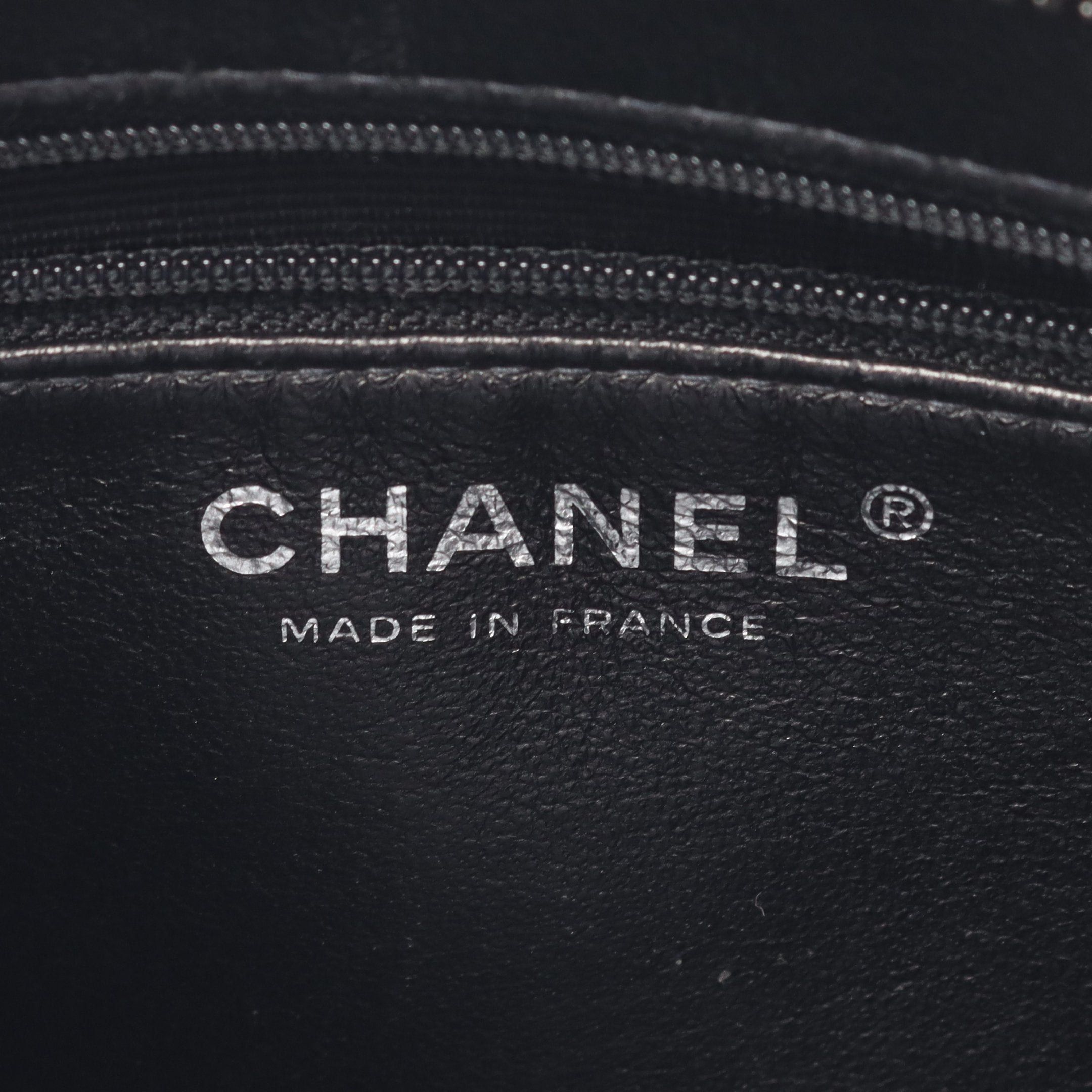 Chanel Chanel Reissue Tote Handbag Bag Caviar Skin Black Gold Hardware Size ONE SIZE - 4 Thumbnail