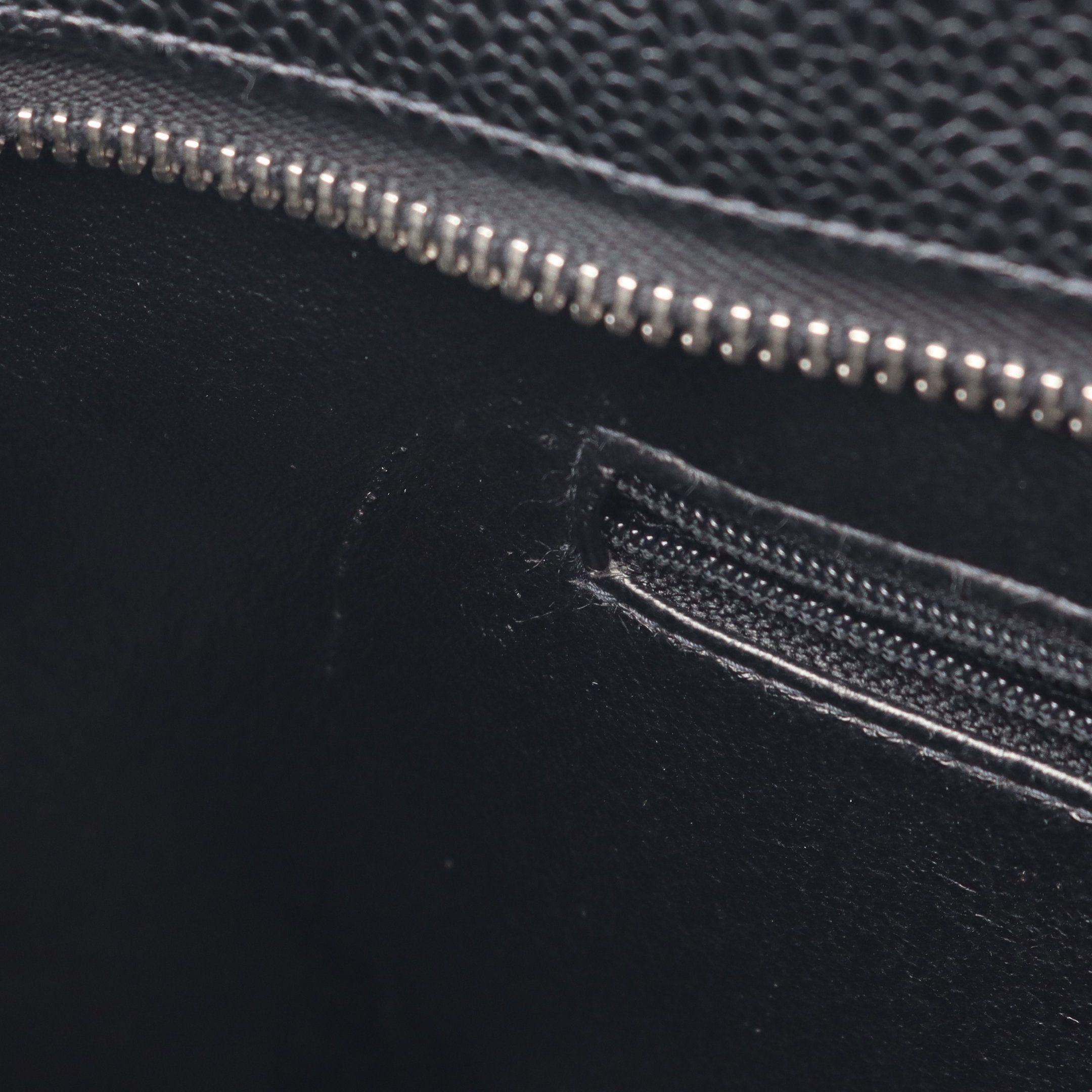 Chanel Chanel Reissue Tote Handbag Bag Caviar Skin Black Gold Hardware Size ONE SIZE - 9 Thumbnail