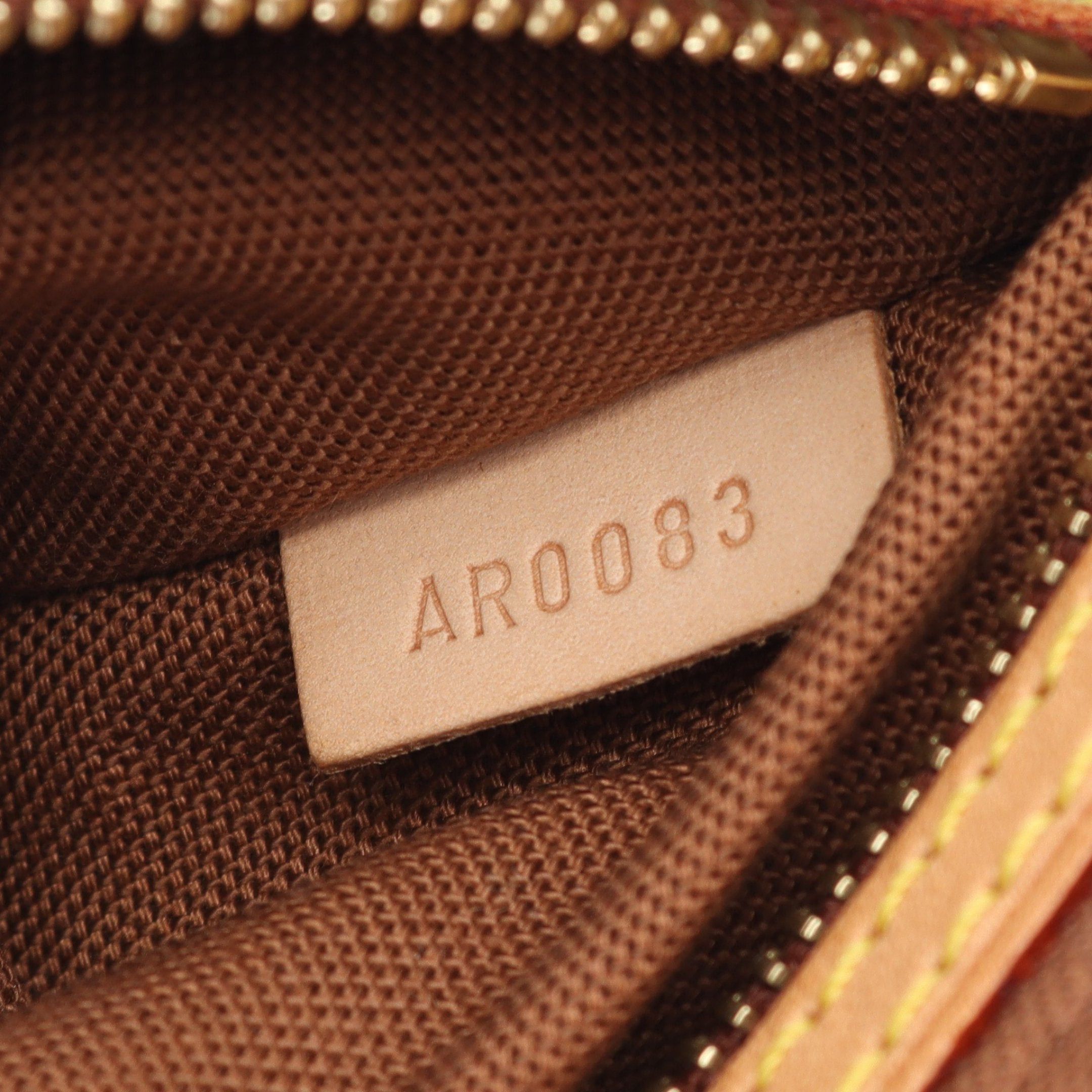 Louis Vuitton Louis Vuitton Trotteur Monogram Shoulder Bag Leather Brown Size ONE SIZE - 5 Thumbnail