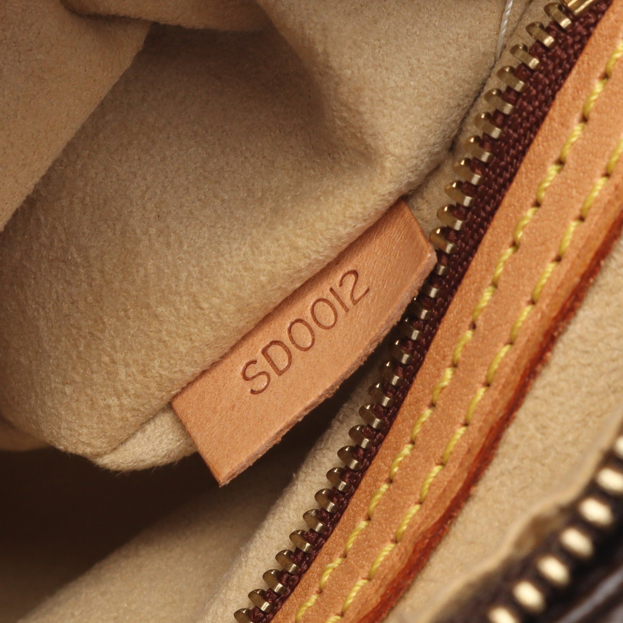 Louis Vuitton Louis Vuitton Looping Mm Monogram Shoulder Bag Leather Brown Size ONE SIZE - 5 Thumbnail