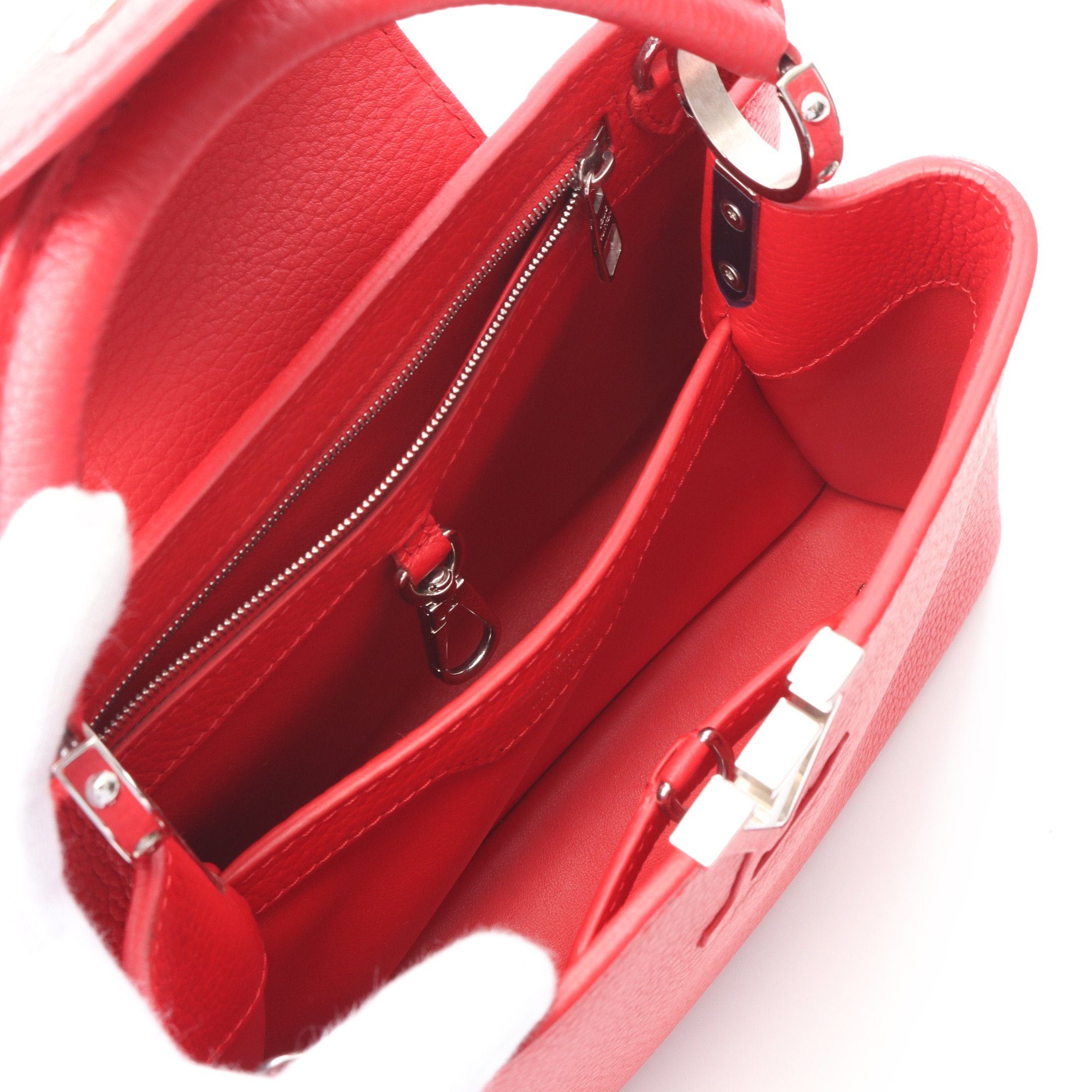 Louis Vuitton Louis Vuitton Capucines Bb Ruby Handbag Leather Red Size ONE SIZE - 3 Thumbnail