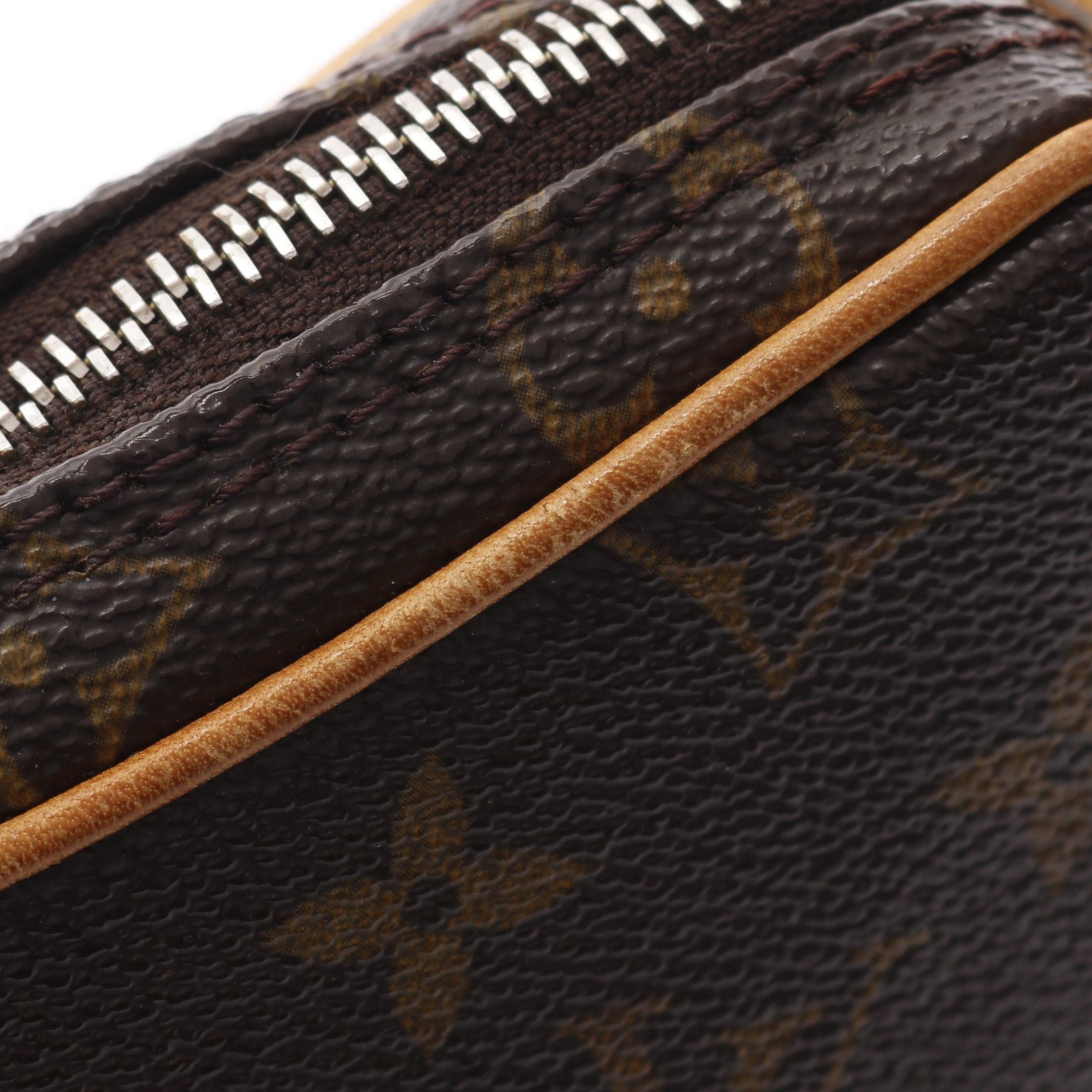 Louis Vuitton Louis Vuitton Pochette Croissant Monogram Shoulder Bag Leather Brown Size ONE SIZE - 11 Thumbnail