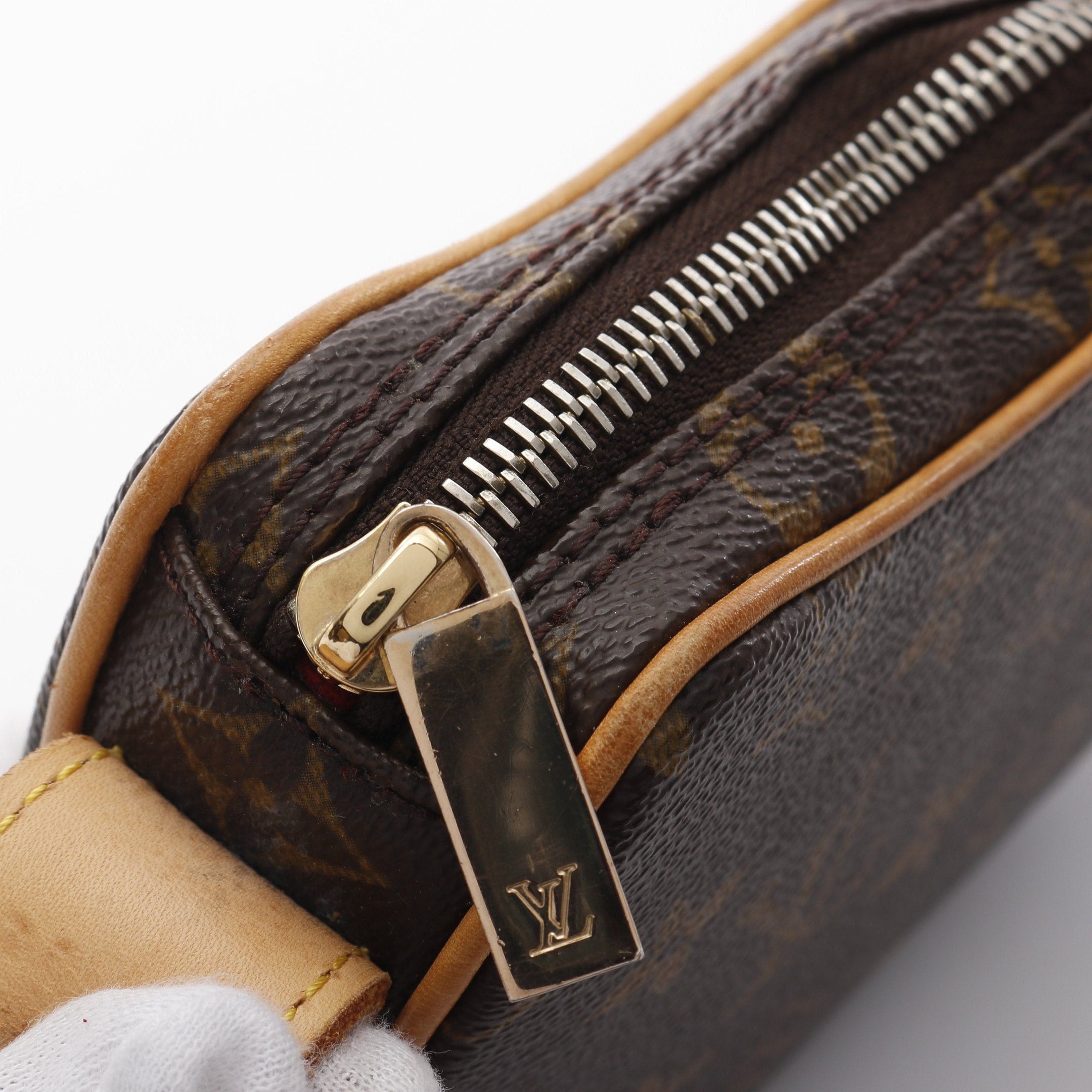 Louis Vuitton Louis Vuitton Pochette Croissant Monogram Shoulder Bag Leather Brown Size ONE SIZE - 6 Thumbnail