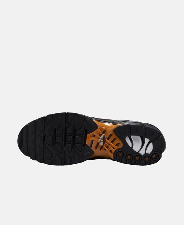 Nike AIR MAX PLUS Sneakers Size US 9 / IT 39 - 2 Thumbnail