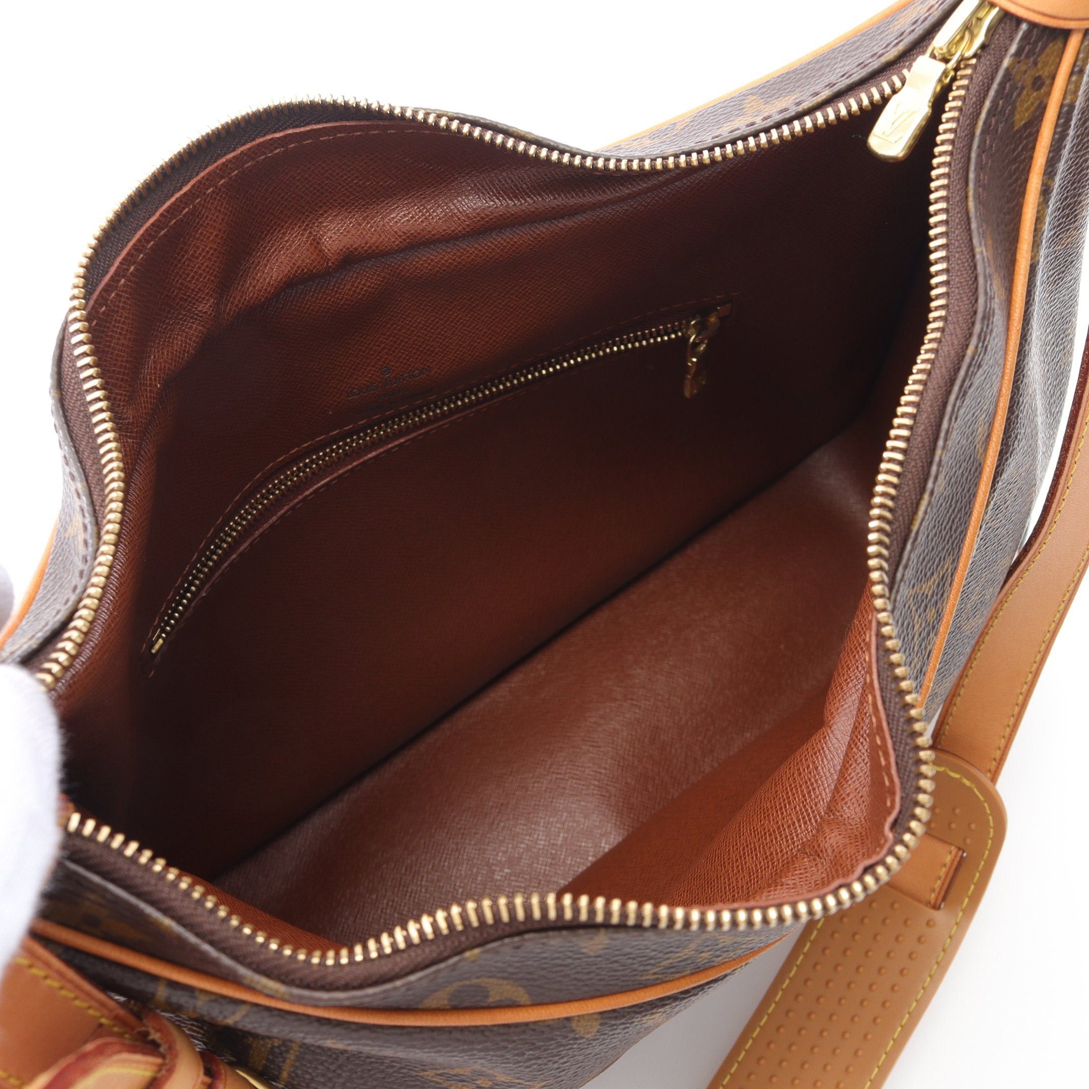 Louis Vuitton Louis Vuitton Boulogne Pm Monogram Shoulder Bag Leather Brown Size ONE SIZE - 3 Thumbnail