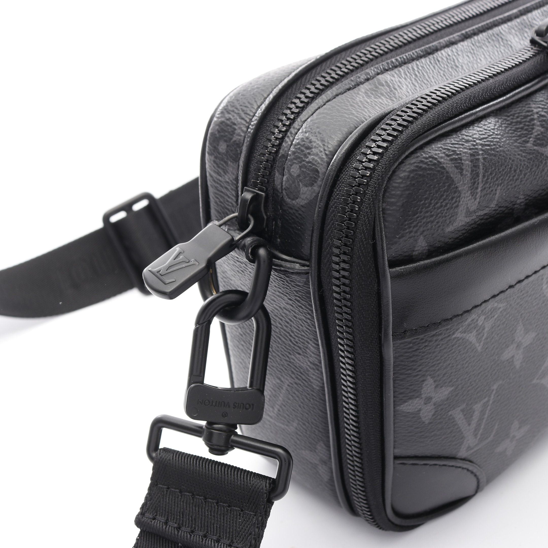 Louis Vuitton Louis Vuitton Alpha Messenger Monogram Eclipse Shoulder Bag Leather Black Size ONE SIZE - 6 Thumbnail