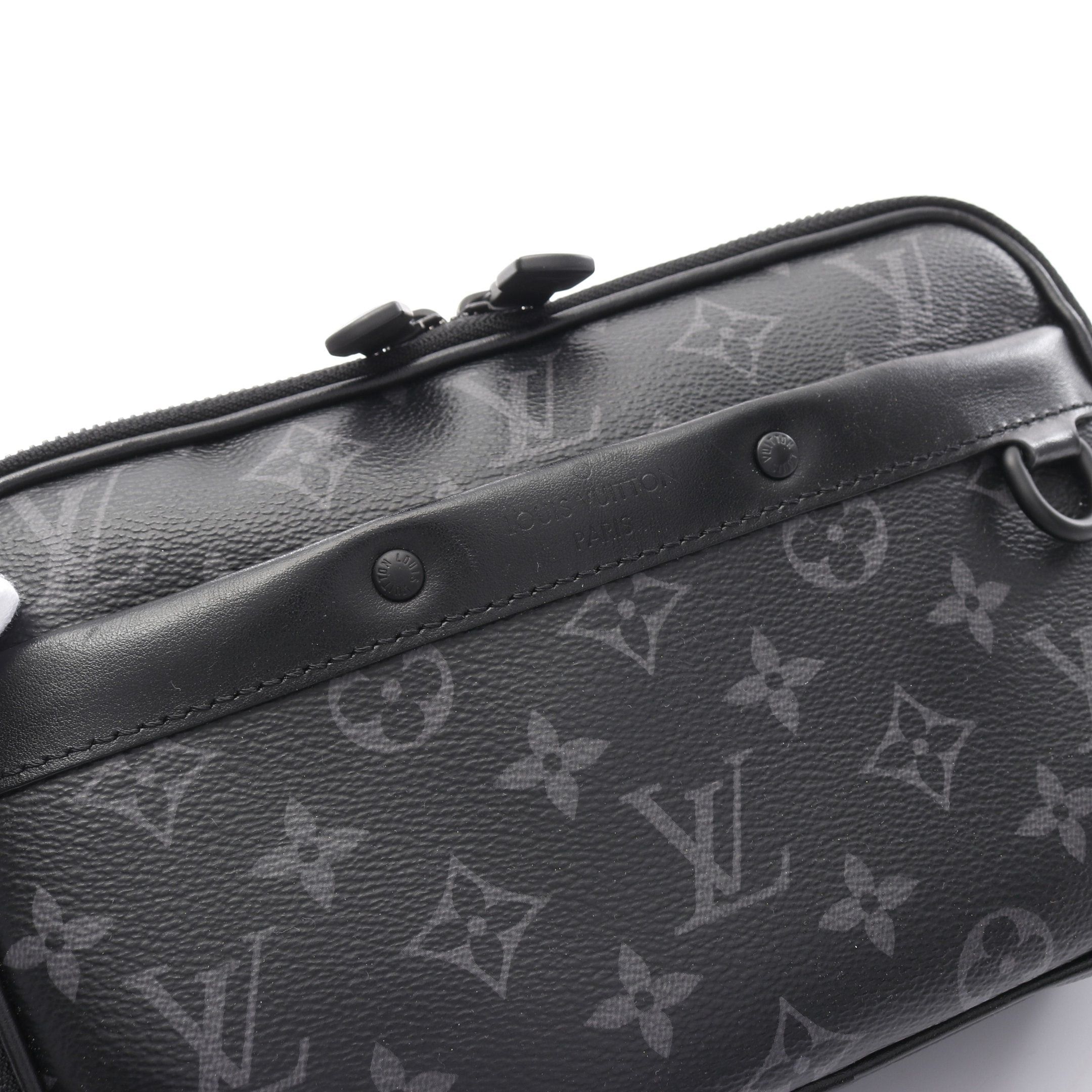 Louis Vuitton Louis Vuitton Alpha Messenger Monogram Eclipse Shoulder Bag Leather Black Size ONE SIZE - 7 Thumbnail