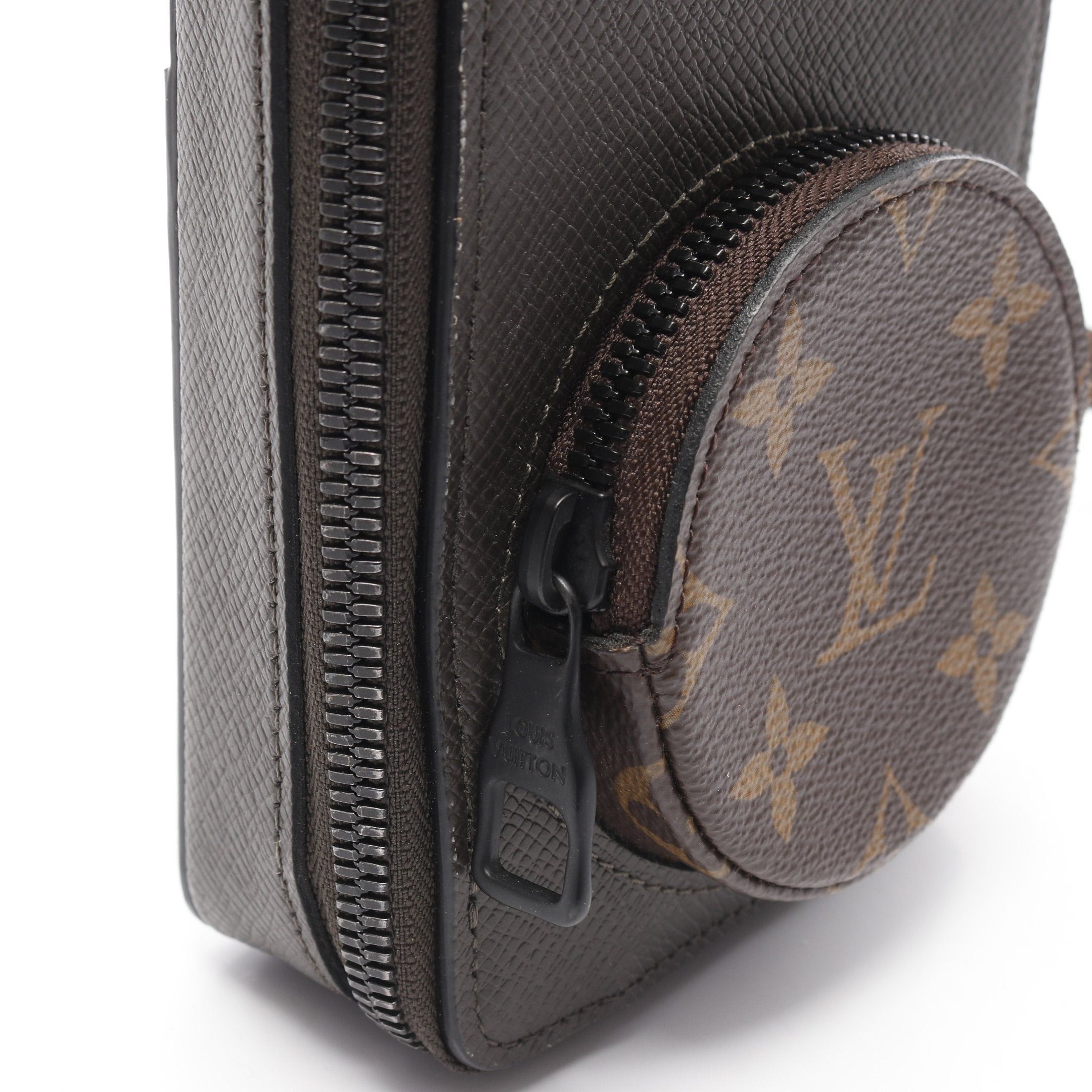 Louis Vuitton Louis Vuitton Phone Box Monogram Taiga Shoulder Bag Leather Brown Dark Gray Size ONE SIZE - 6 Thumbnail