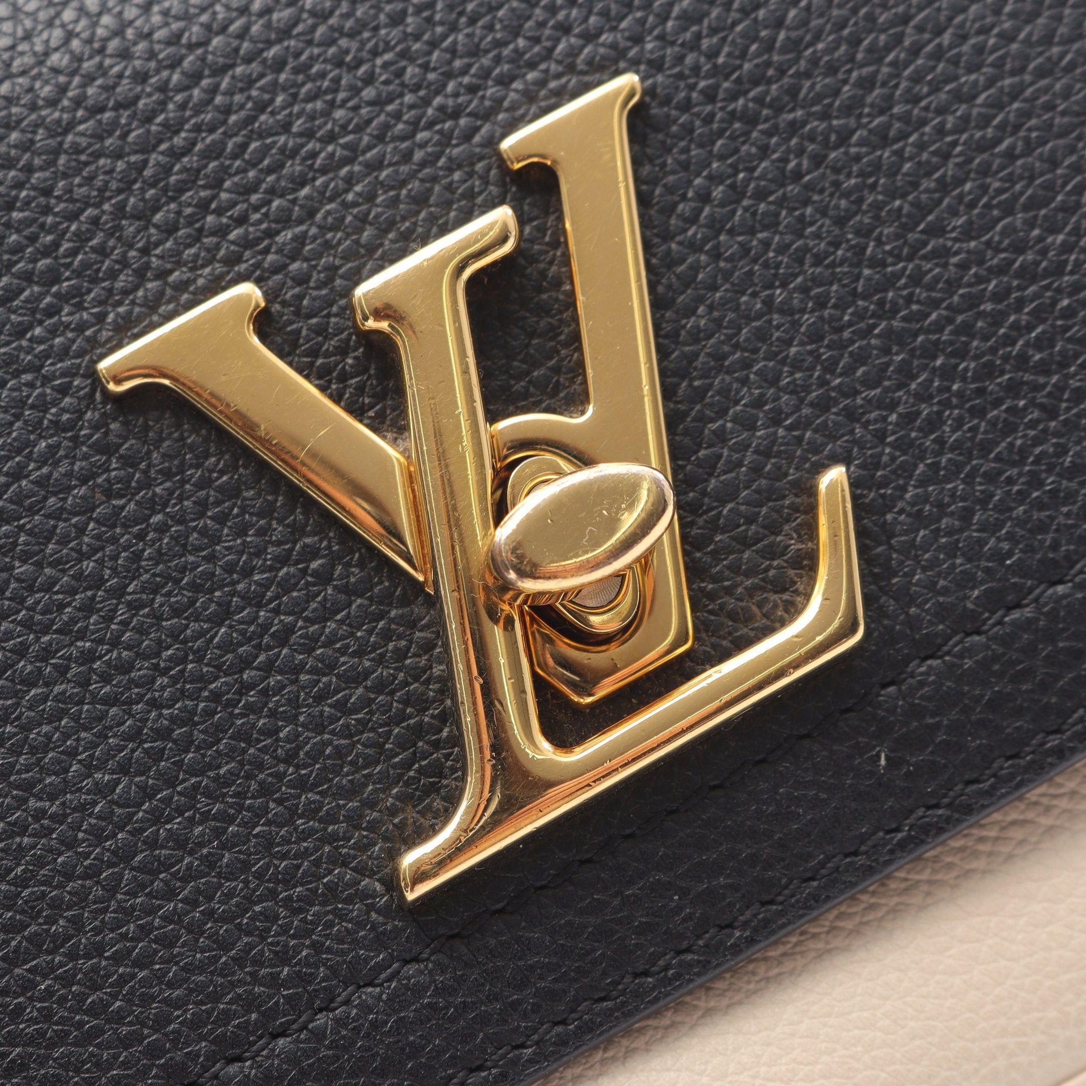 Louis Vuitton Louis Vuitton Rock Me Tender Noir Chain Handbag Leather Black Beige Size ONE SIZE - 5 Thumbnail