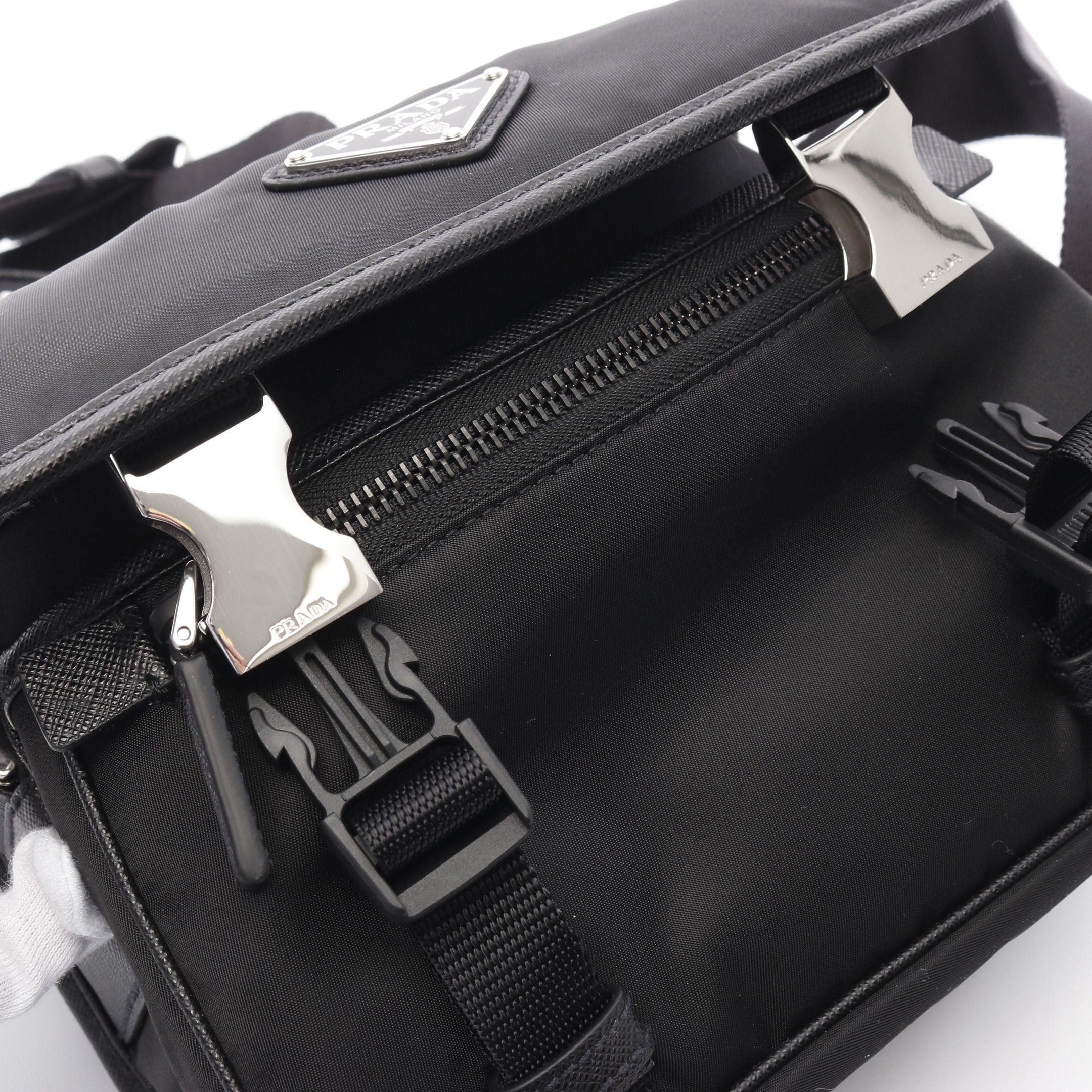 Prada Prada Re-Nylon Shoulder Bag Nylon Saffiano Leather Black Size ONE SIZE - 5 Thumbnail