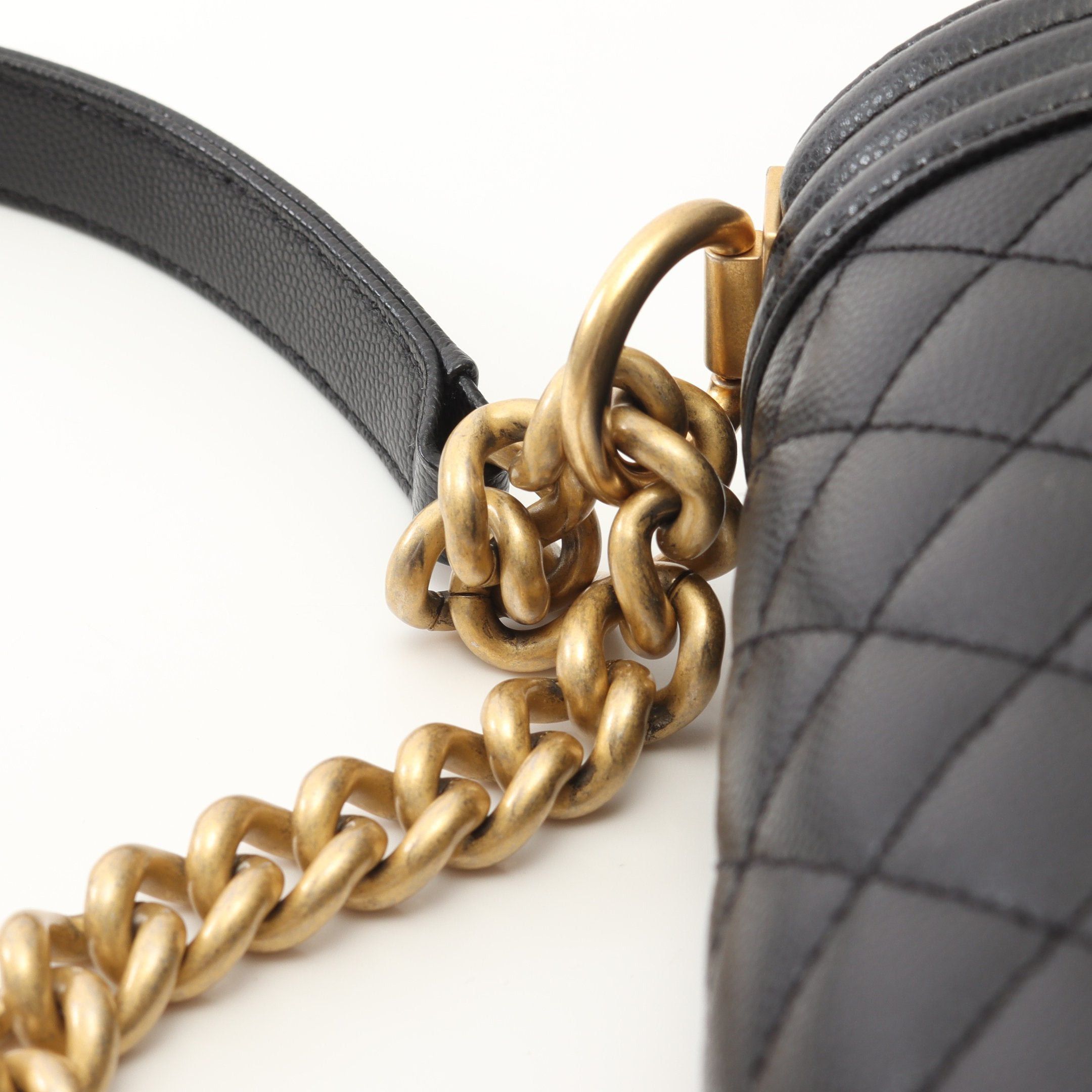 Chanel Chanel Boy Chanel Chain Shoulder Bag Caviar Skin Black Gold Hardware Size ONE SIZE - 7 Thumbnail