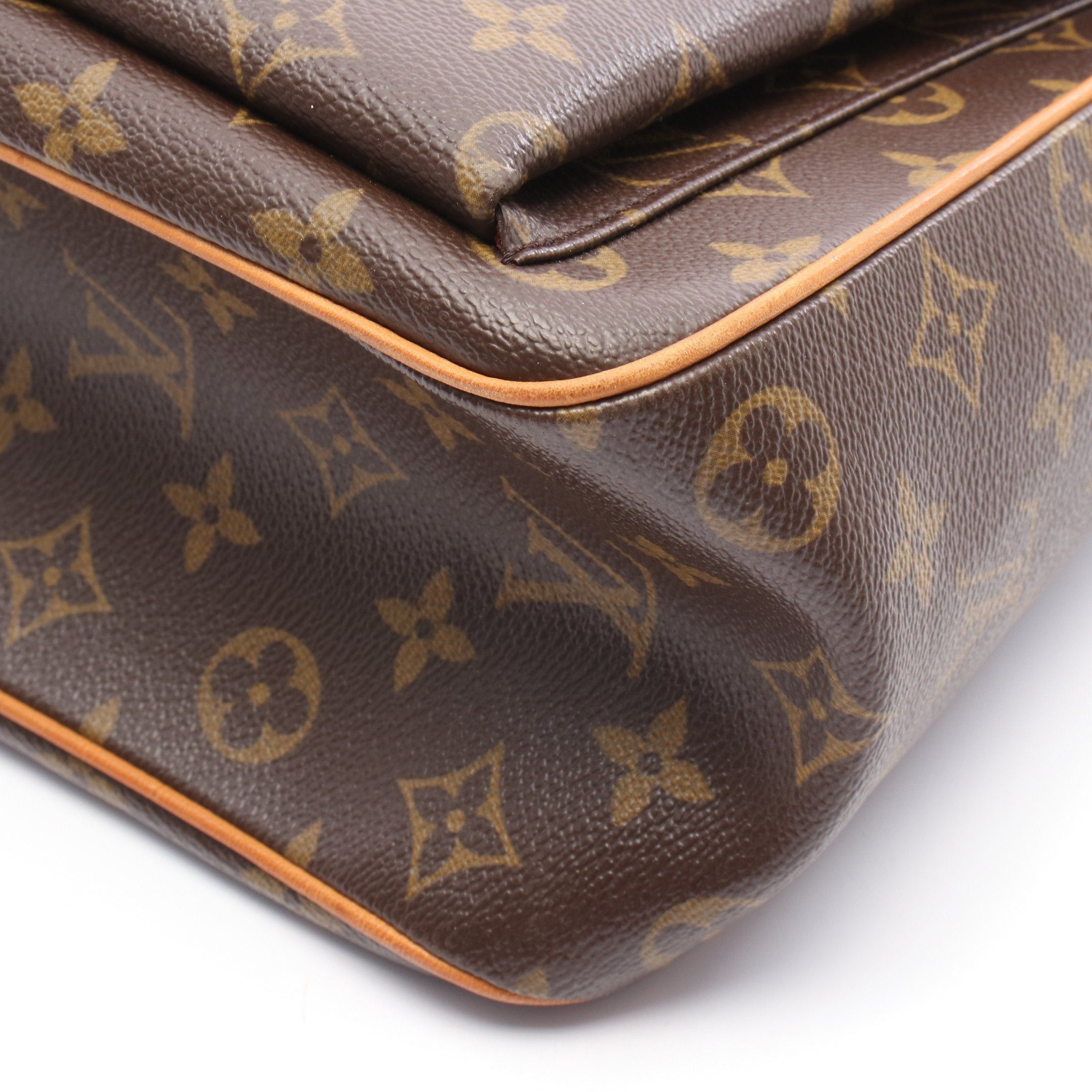 Louis Vuitton Louis Vuitton Multi-Priest Monogram Handbag Leather Brown Size ONE SIZE - 7 Thumbnail