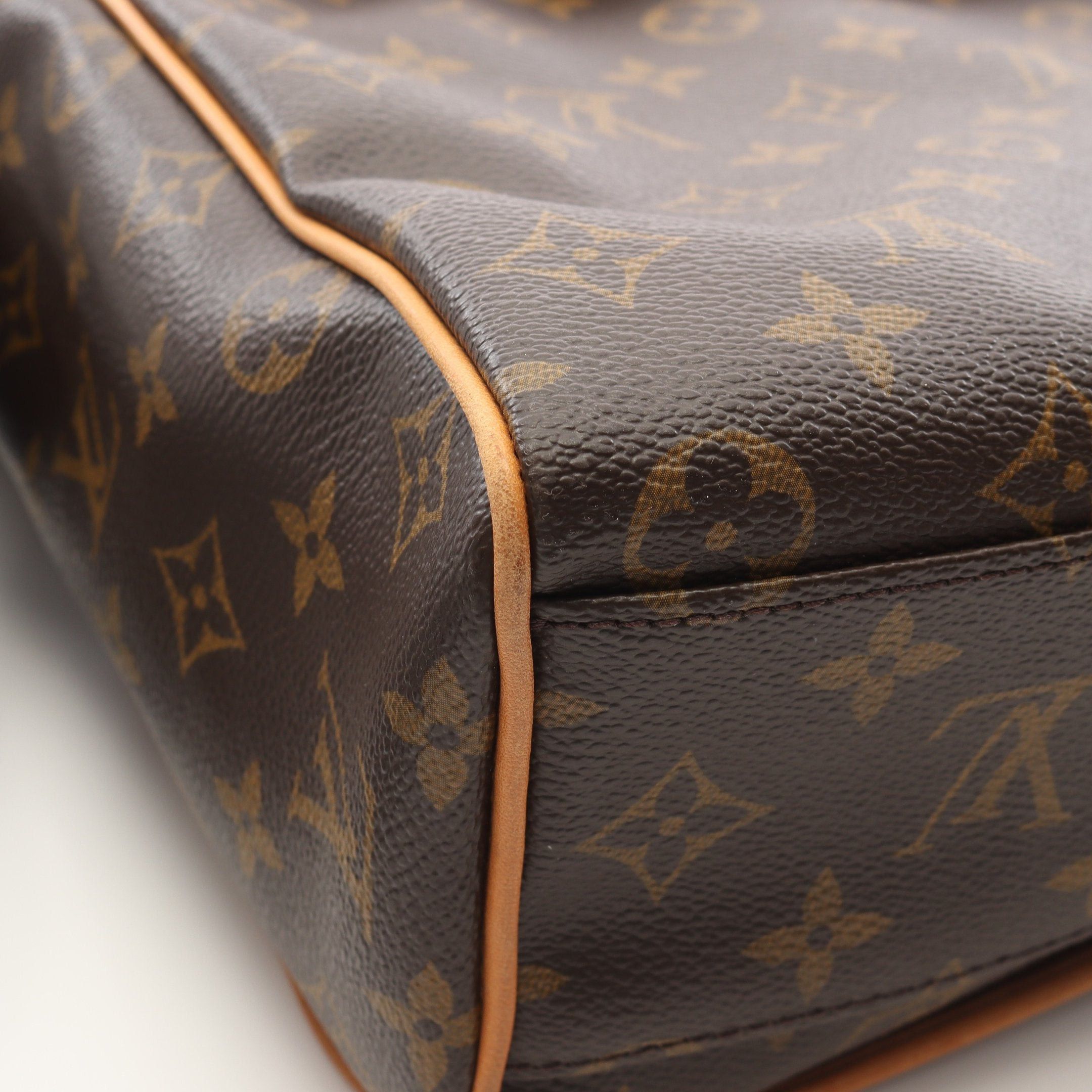 Louis Vuitton Louis Vuitton Aves Monogram Shoulder Bag Leather Brown Size ONE SIZE - 7 Thumbnail