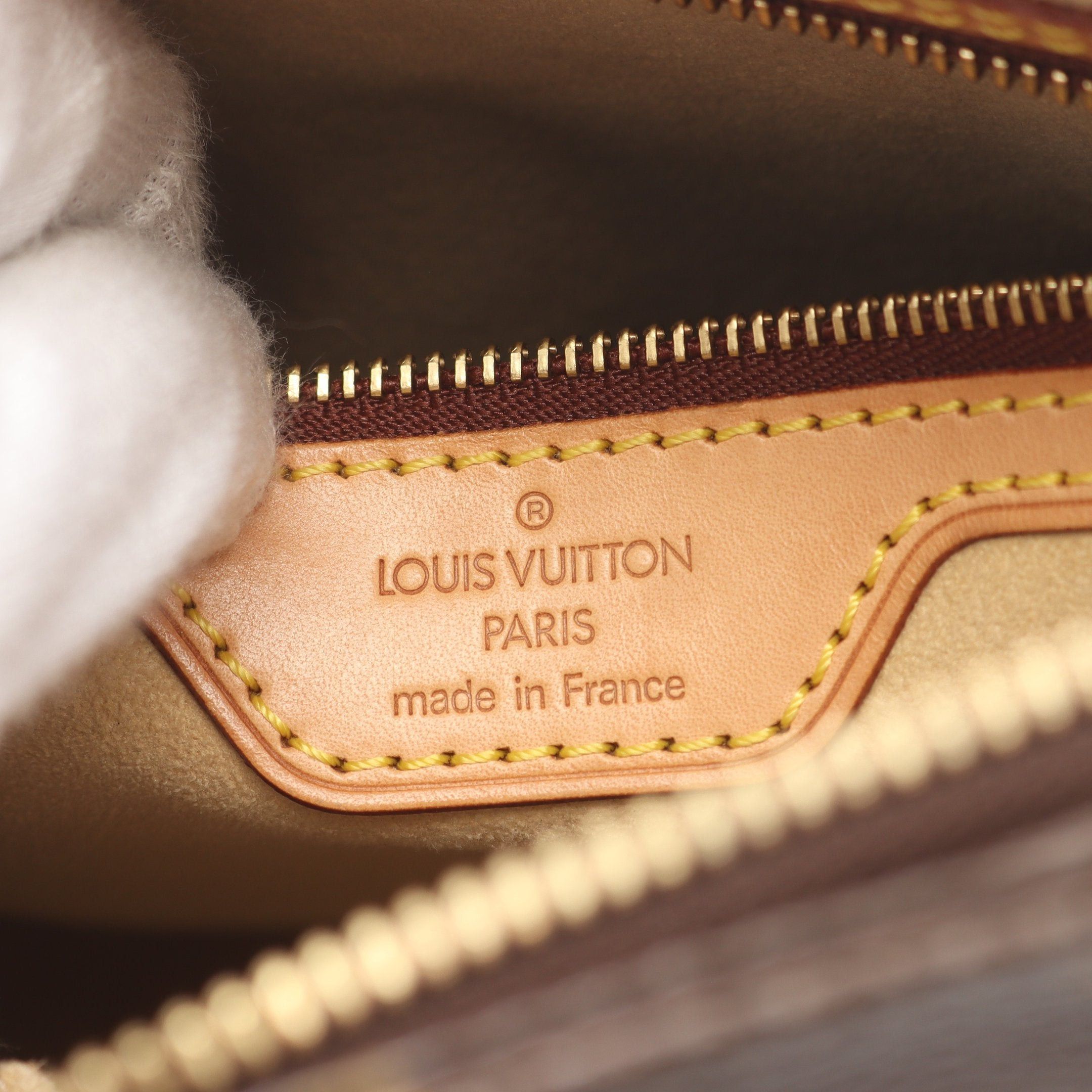 Louis Vuitton Louis Vuitton Looping Mm Monogram Shoulder Bag Leather Brown Size ONE SIZE - 4 Thumbnail