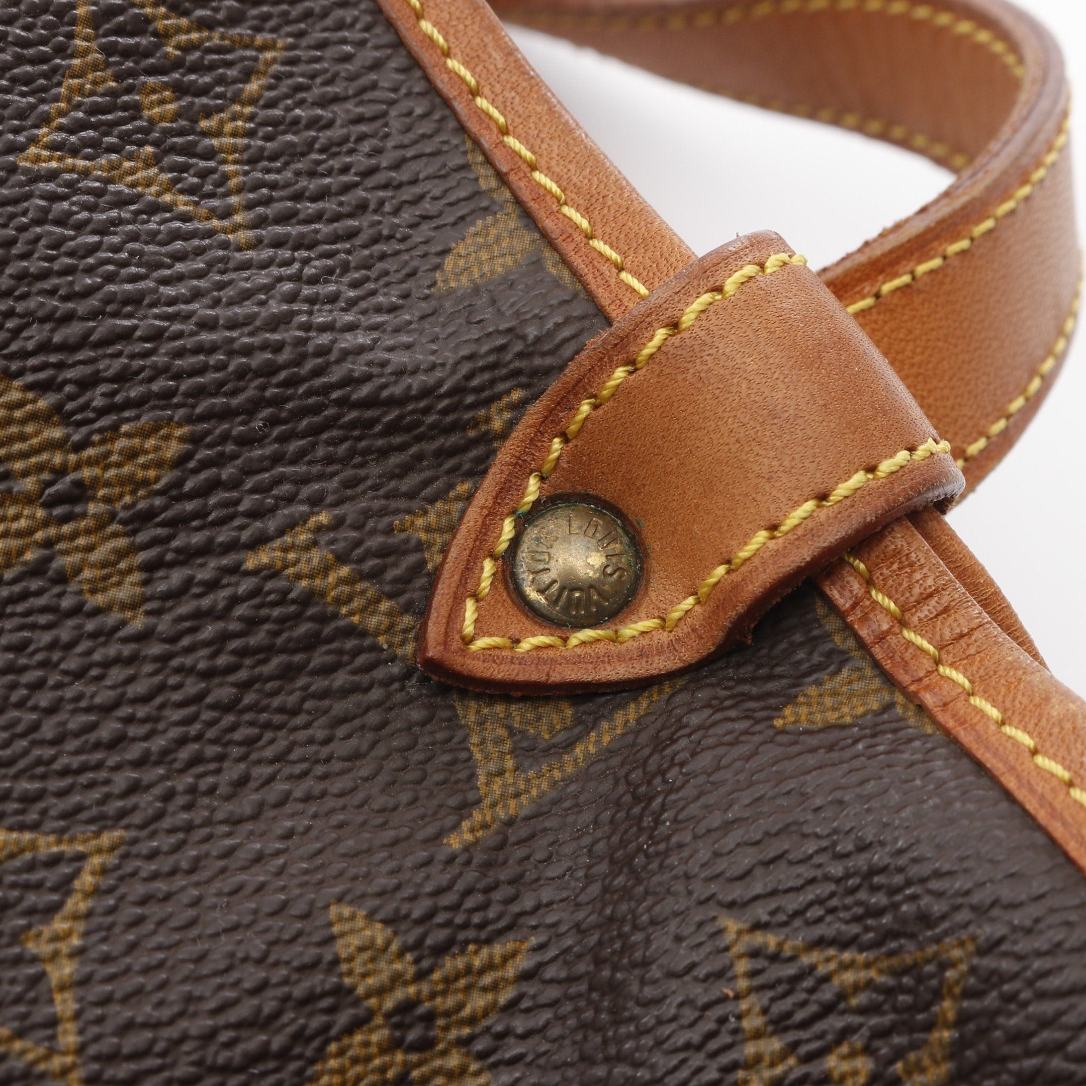 Louis Vuitton Louis Vuitton Saumur 30 Monogram Shoulder Bag Leather Brown Size ONE SIZE - 11 Thumbnail