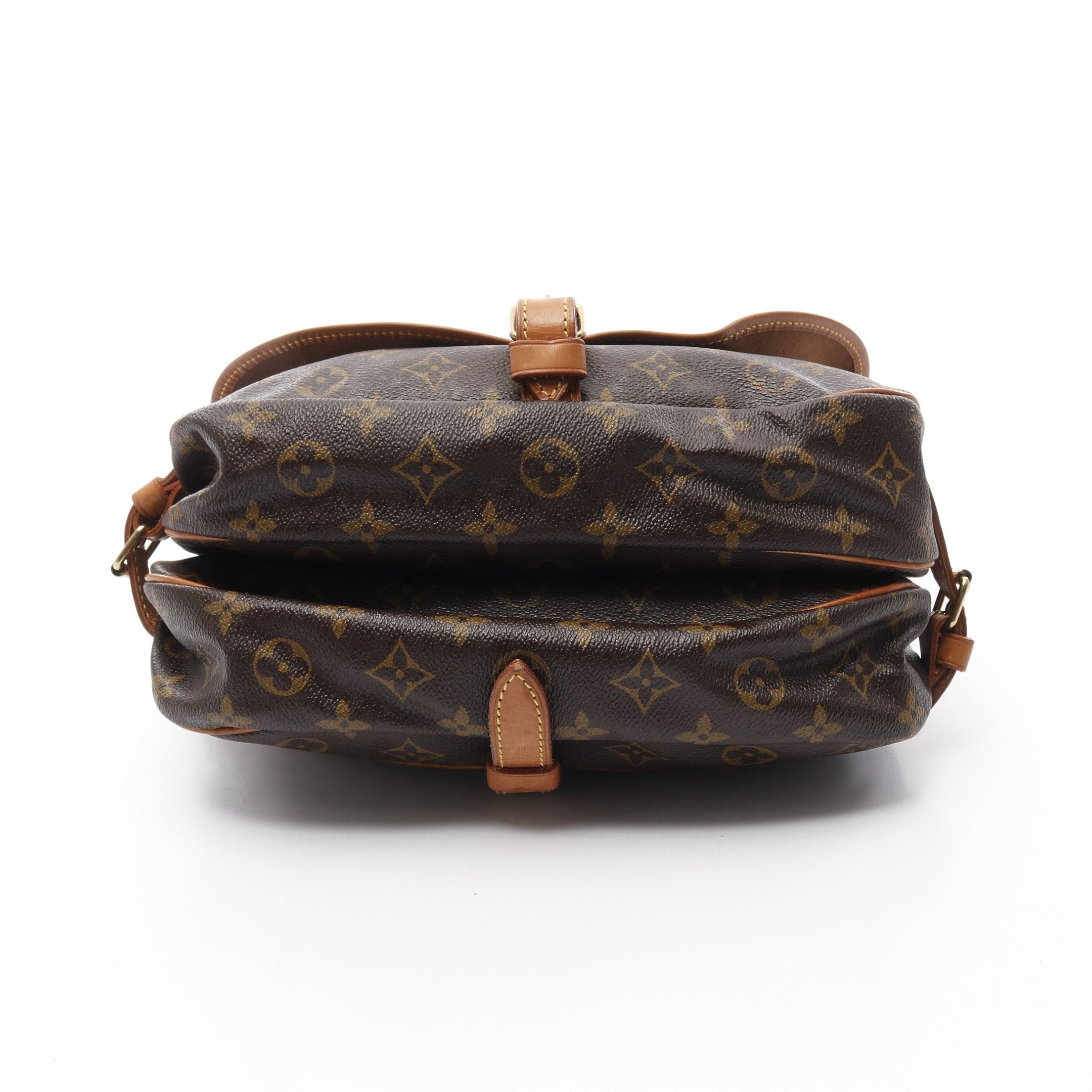 Louis Vuitton Louis Vuitton Saumur 30 Monogram Shoulder Bag Leather Brown Size ONE SIZE - 12 Thumbnail