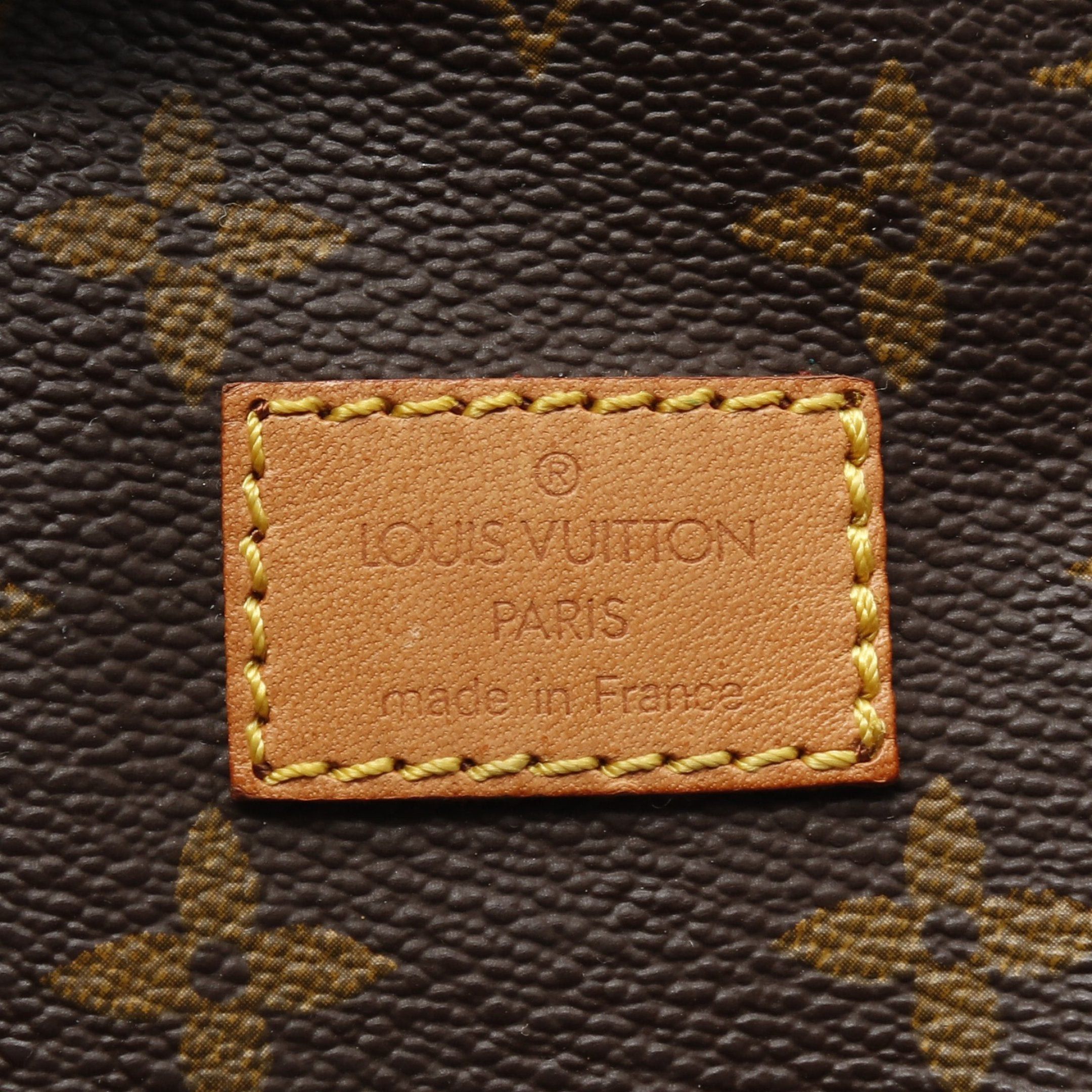 Louis Vuitton Louis Vuitton Saumur 30 Monogram Shoulder Bag Leather Brown Size ONE SIZE - 5 Thumbnail