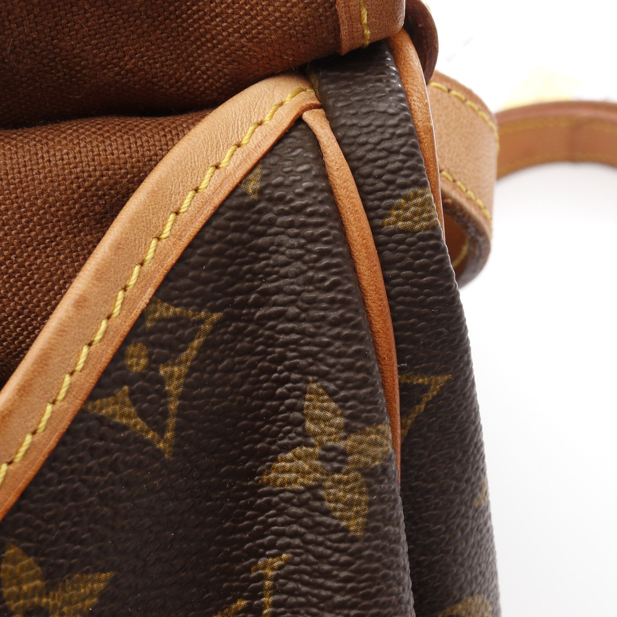 Louis Vuitton Louis Vuitton Saumur 30 Monogram Shoulder Bag Leather Brown Size ONE SIZE - 7 Thumbnail