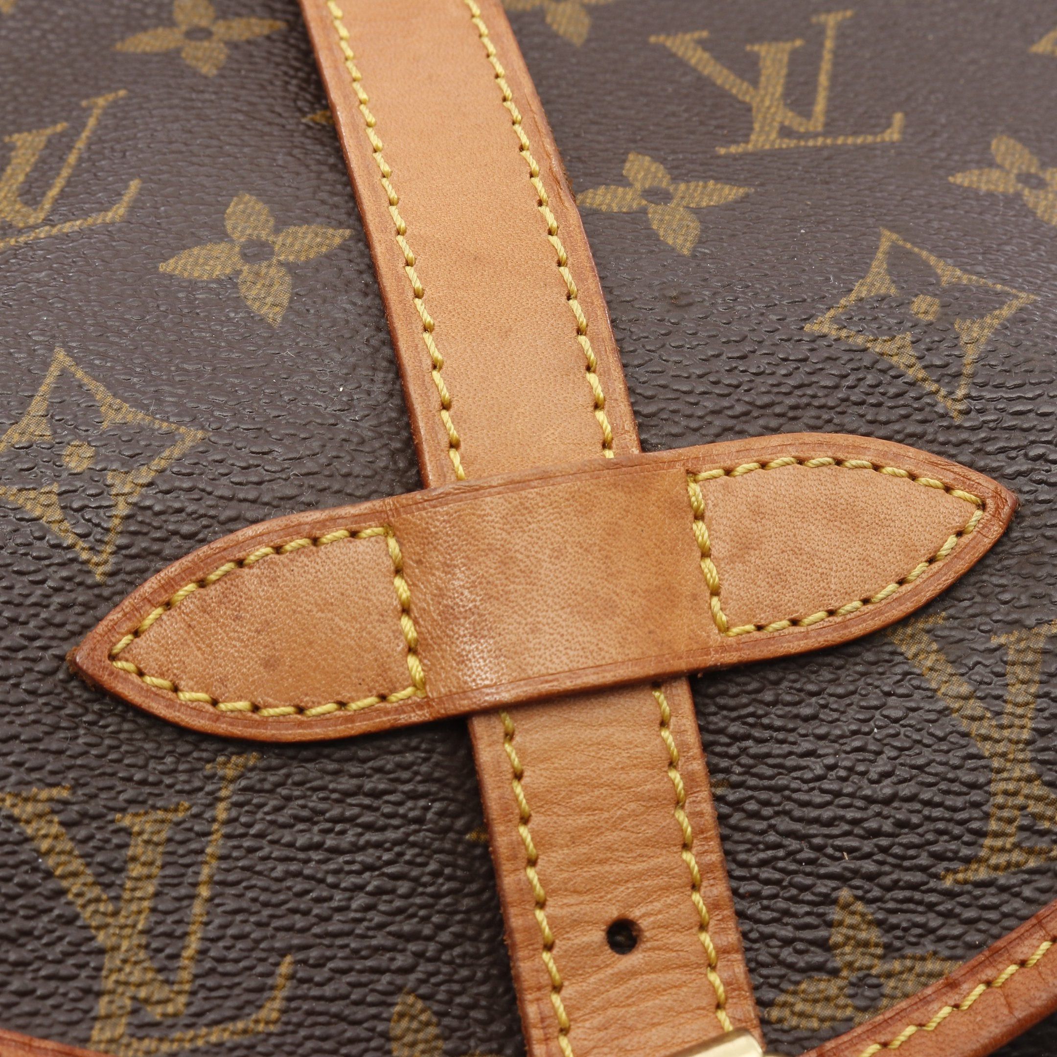 Louis Vuitton Louis Vuitton Saumur 30 Monogram Shoulder Bag Leather Brown Size ONE SIZE - 10 Thumbnail