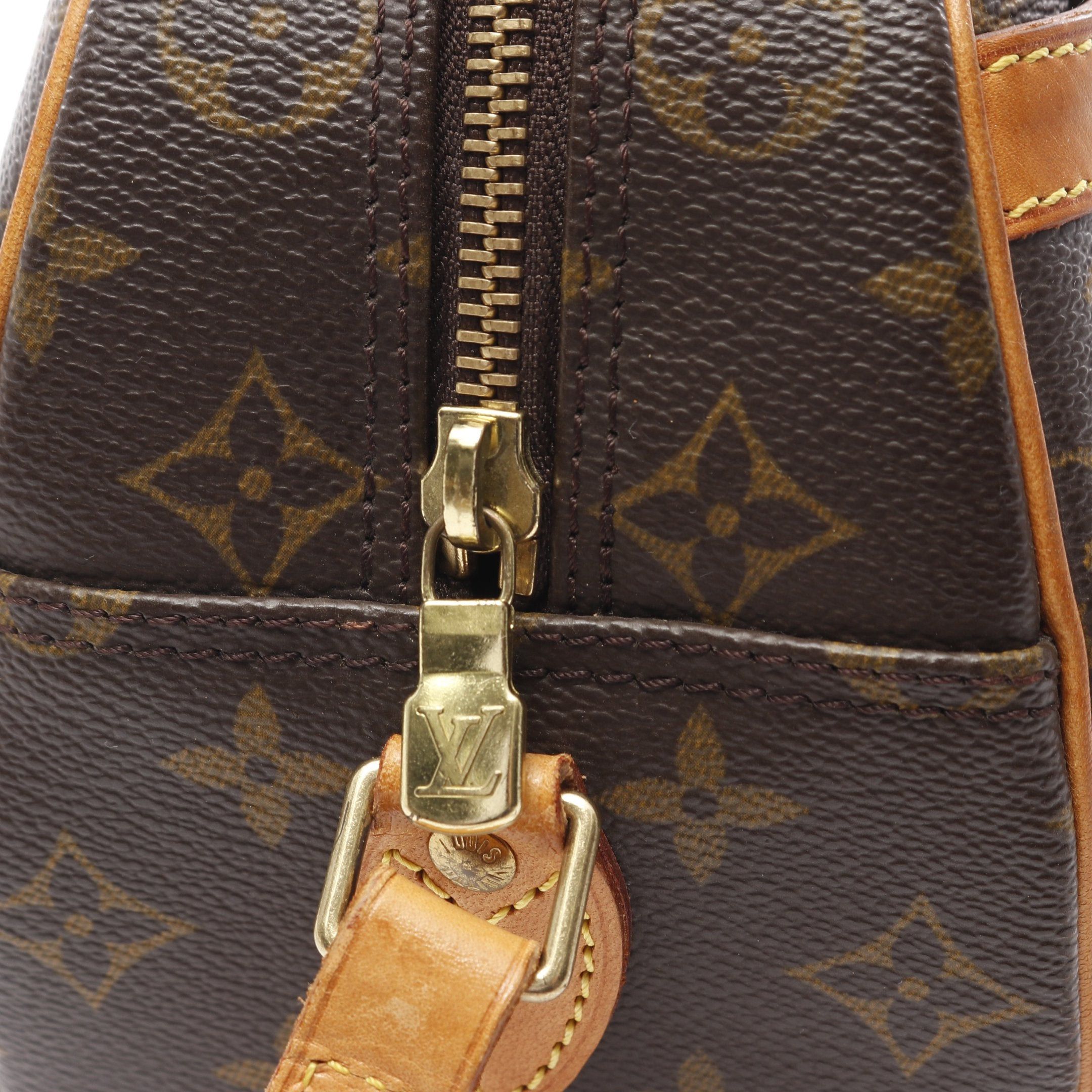 Louis Vuitton Louis Vuitton Blower Monogram Shoulder Bag Leather Brown Size ONE SIZE - 6 Thumbnail